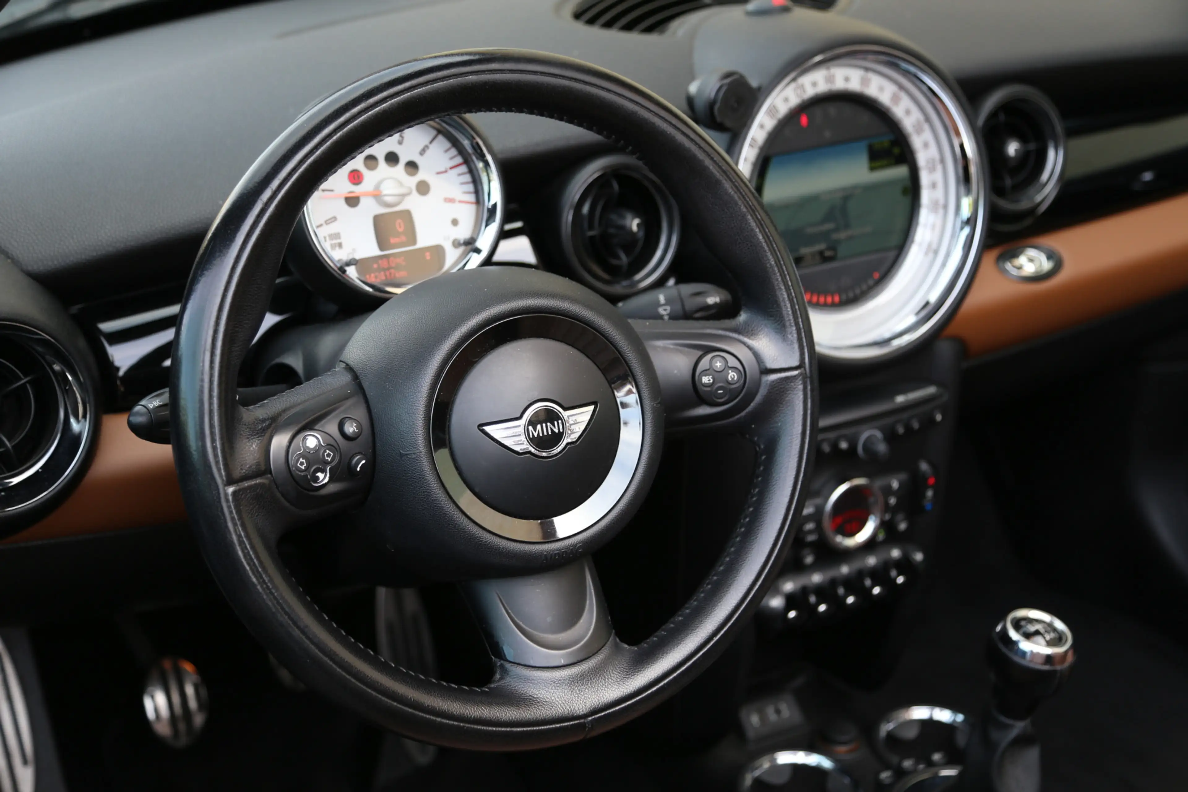 MINI Cooper S Roadster 1.6 Chili Navi Xenon Leer Harman Kardon — photo 8