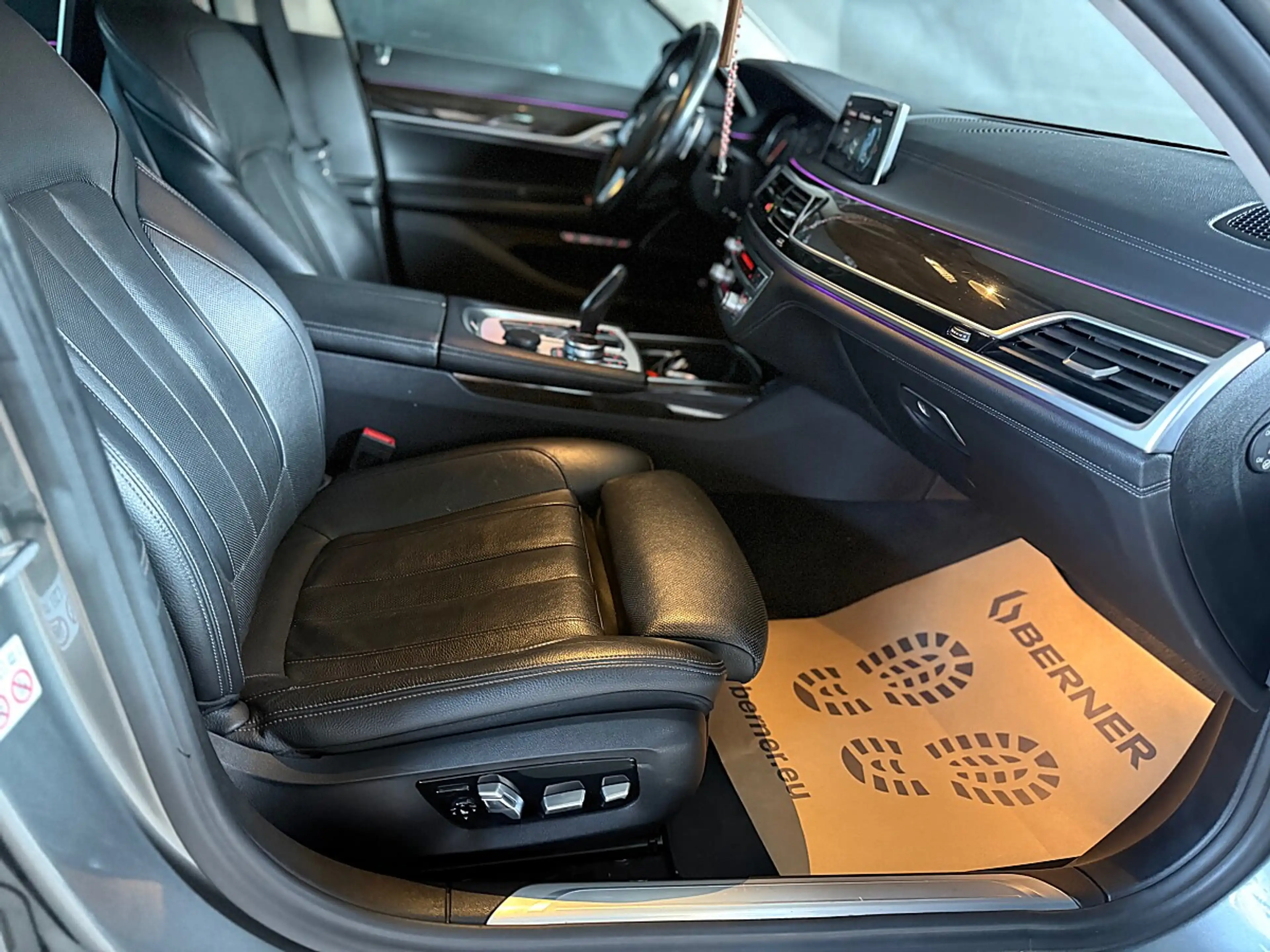 BMW 730 Ld xDrive Aut. *Leder Sitze*Soft Close*Schiebed... — photo 9
