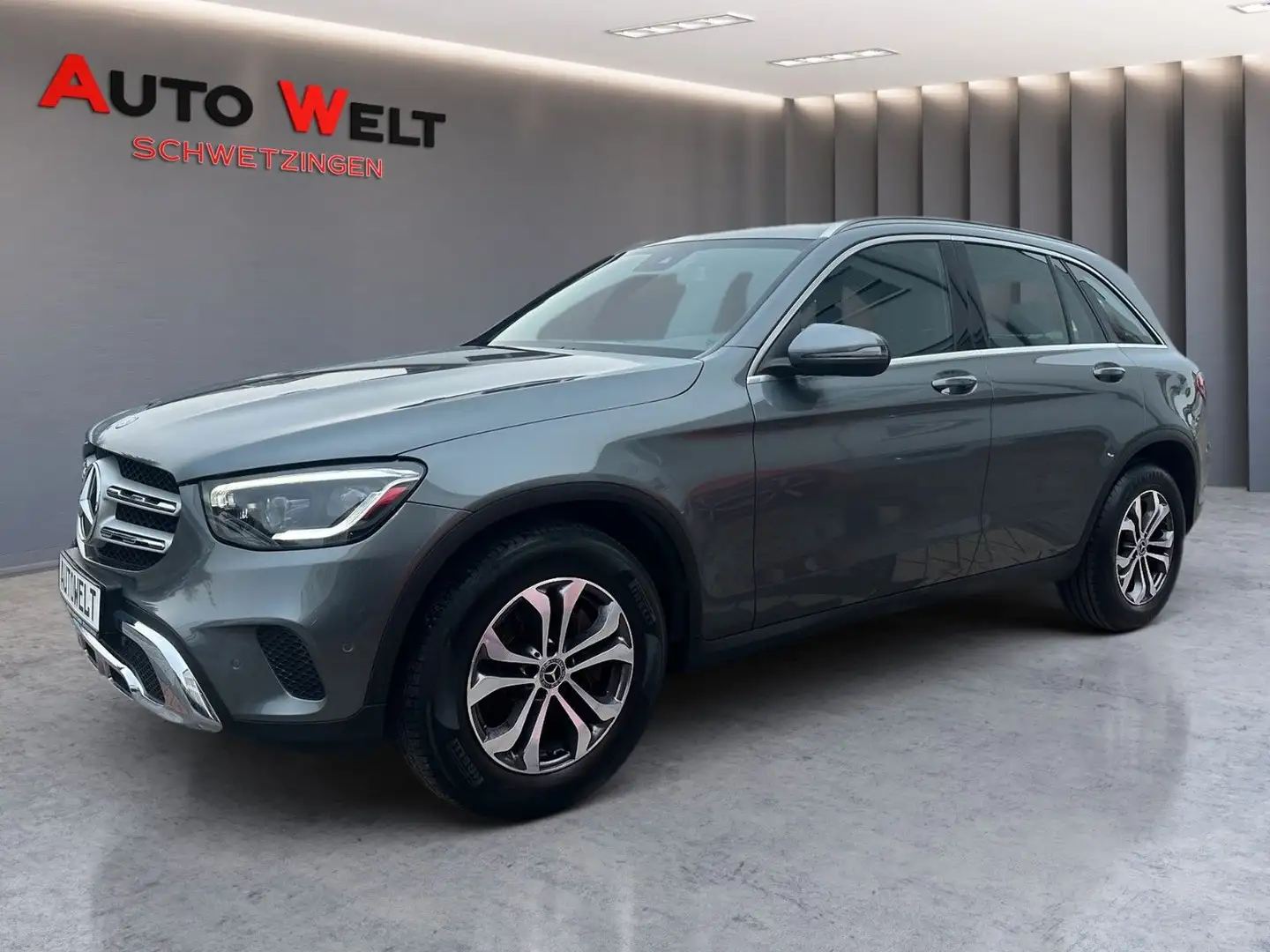 Mercedes-Benz GLC 220 d 4Matic/1.Hand/Beam/AHK/Kamera/8-fach Grijs - 1