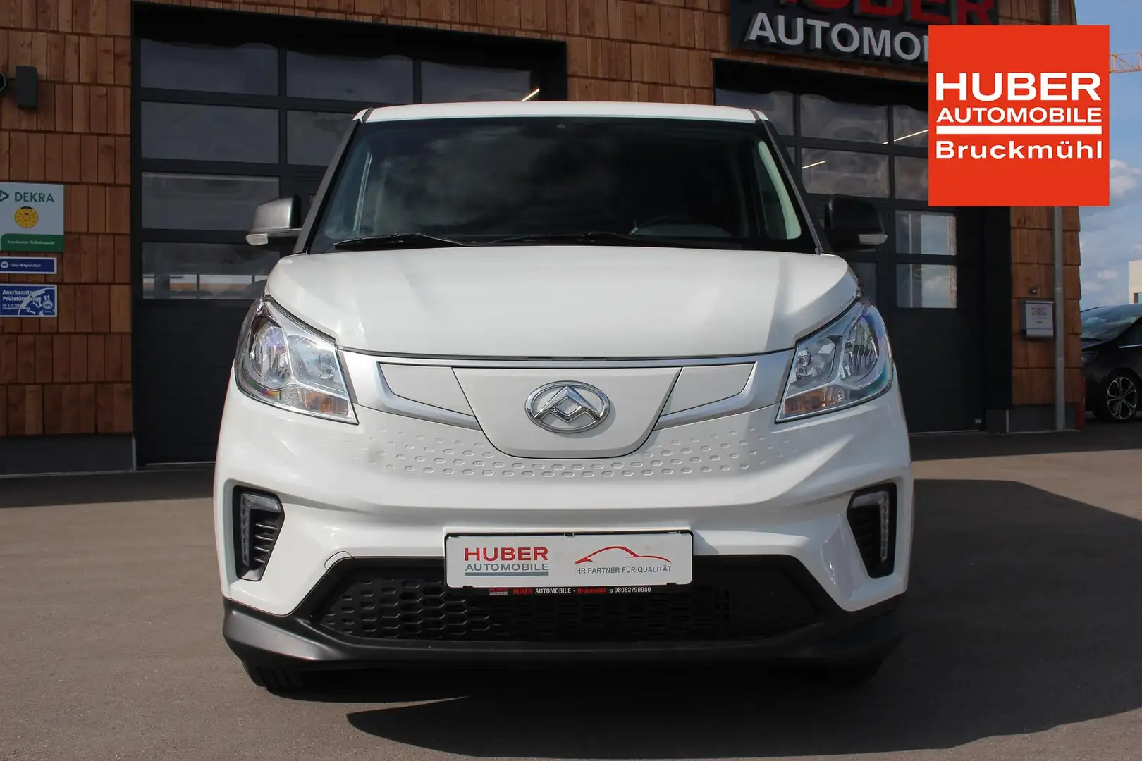 Maxus eDeliver 3 Kasten L1 50kWh KLIMAAUT/DAB/CARPLAY/SITZH 90 k... Blanc - 2