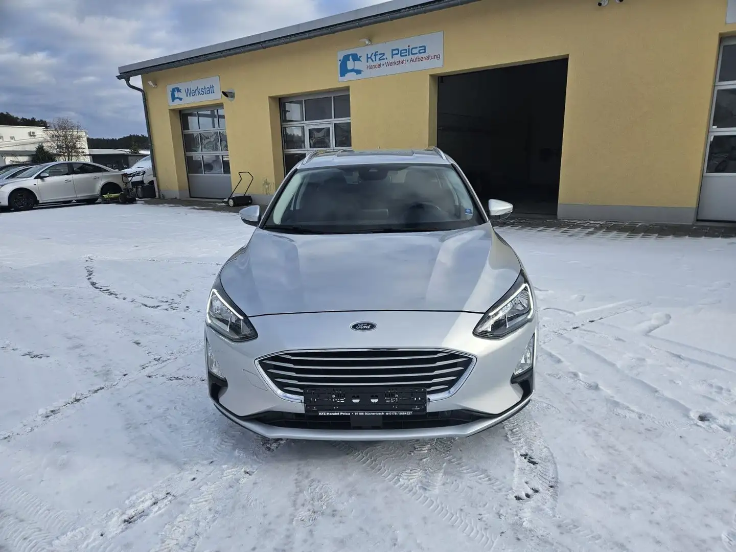 Ford Focus Turnier Cool & Connect*Android*Navi*PDC* Silber - 2