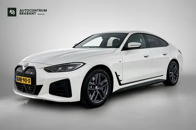 BMW i4 EDrive35 70 kWh M-sportpakket SoH 93,46%(1e Eig, D