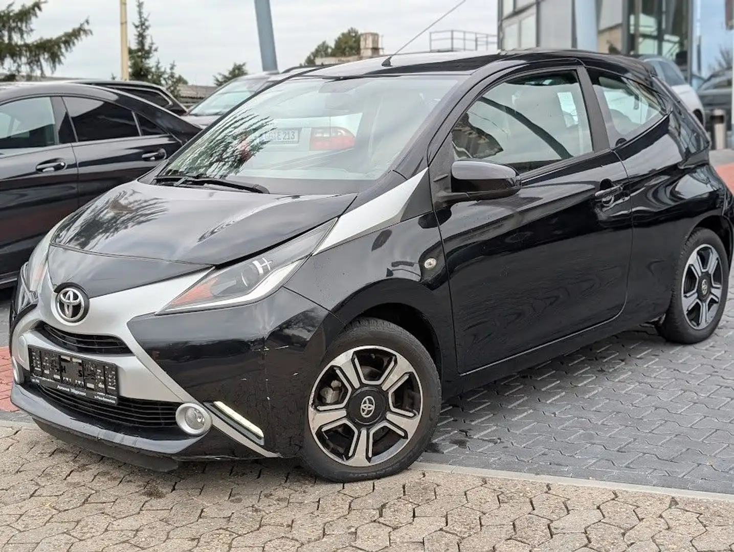 Toyota Aygo AYGO x-clusiv Leder. RFK. Keyless GO. BT. Negru - 1