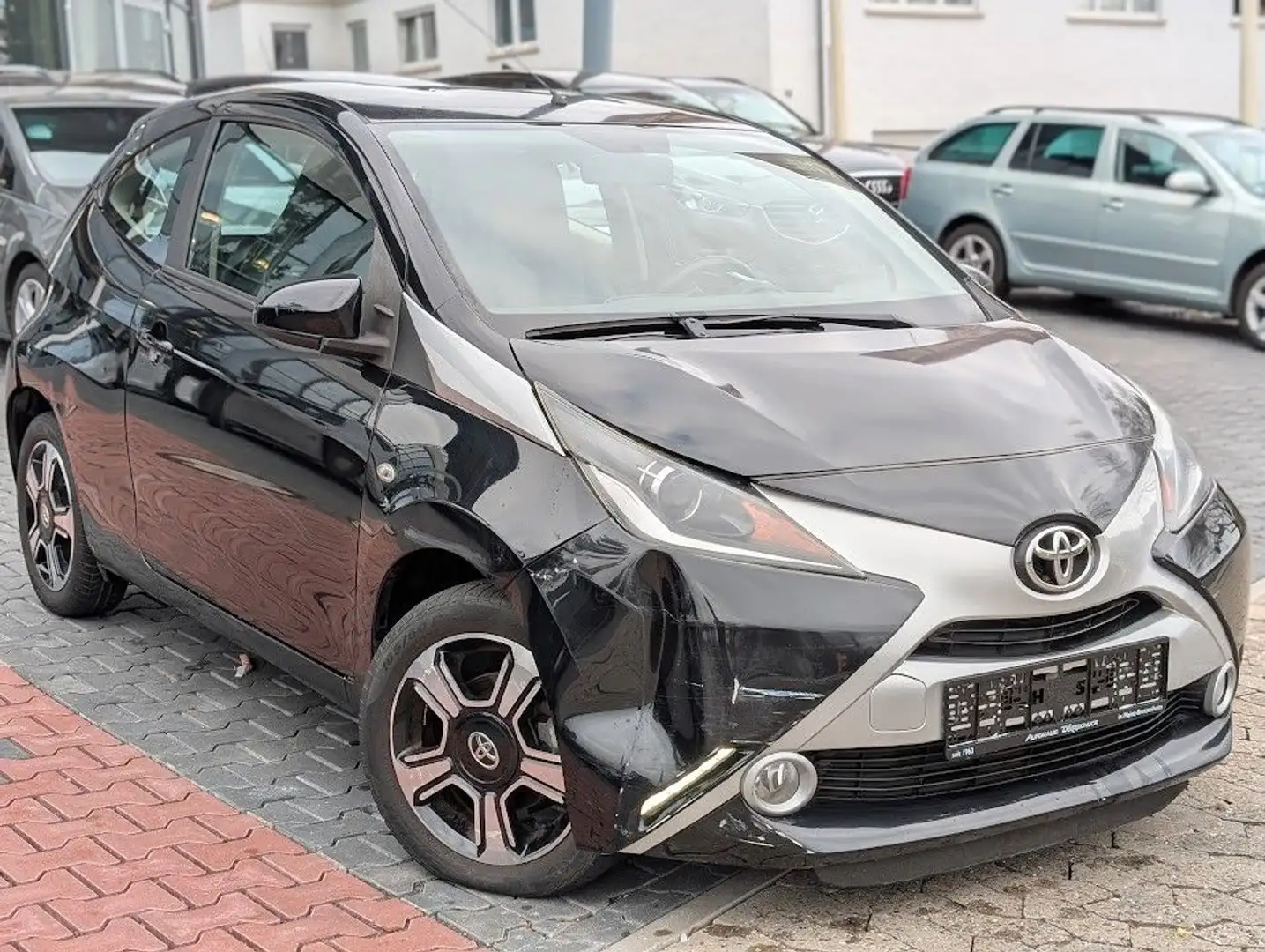 Toyota Aygo AYGO x-clusiv Leder. RFK. Keyless GO. BT. Negru - 2