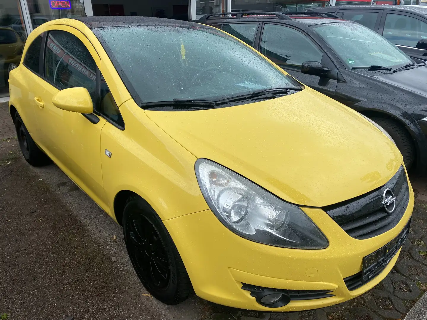 Opel Corsa Color Edition Jaune - 2