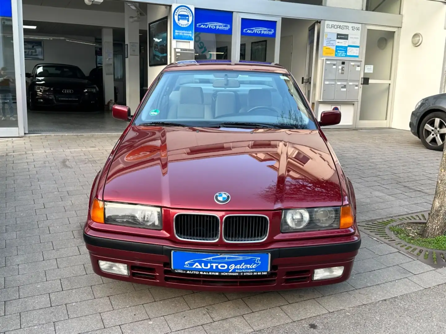 BMW 325 i Limousine /Voll Scheckheft/II Hand/TÜV Neu/ Rosso - 2