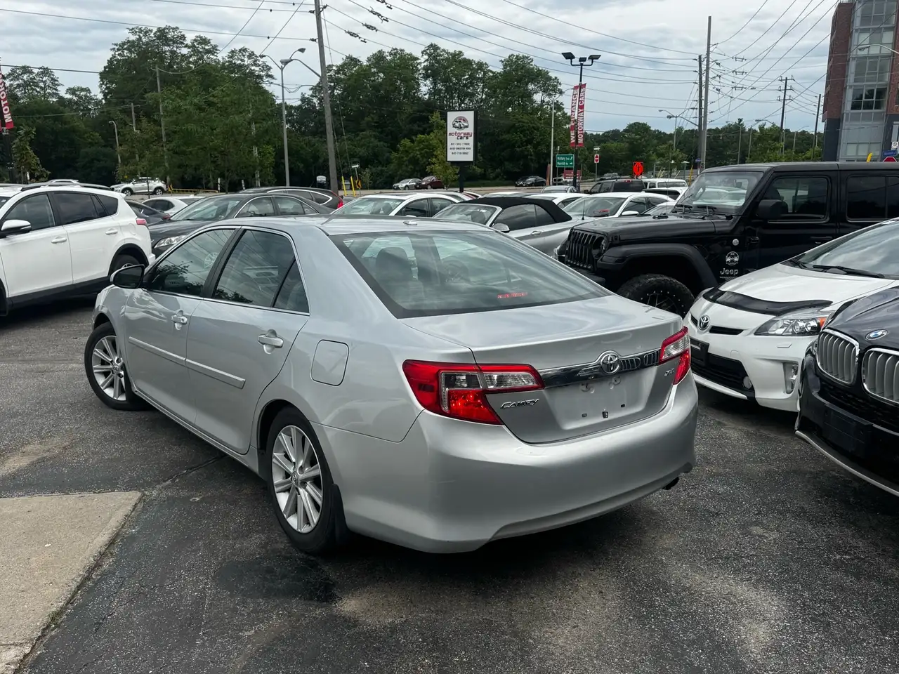 Toyota Camry снимка Toyota Camry