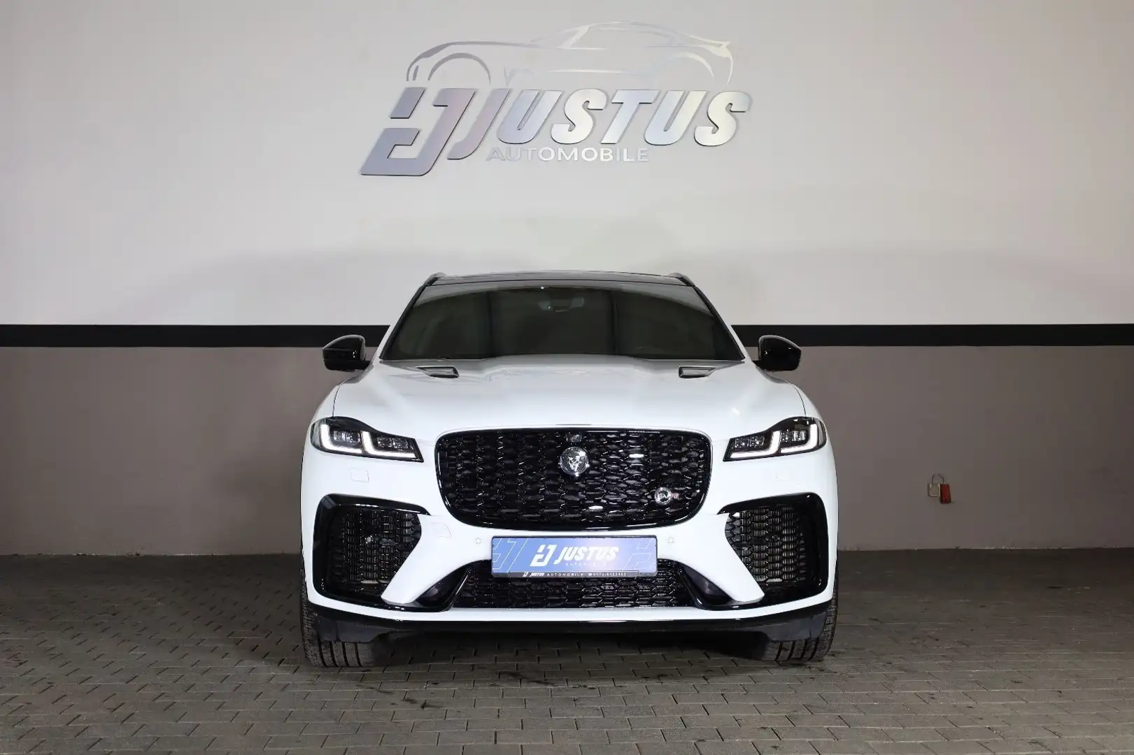 Jaguar F-Pace SVR AWD/360*/HUD/PANO/MERIDIAN/ACC/R22 Blanc - 2