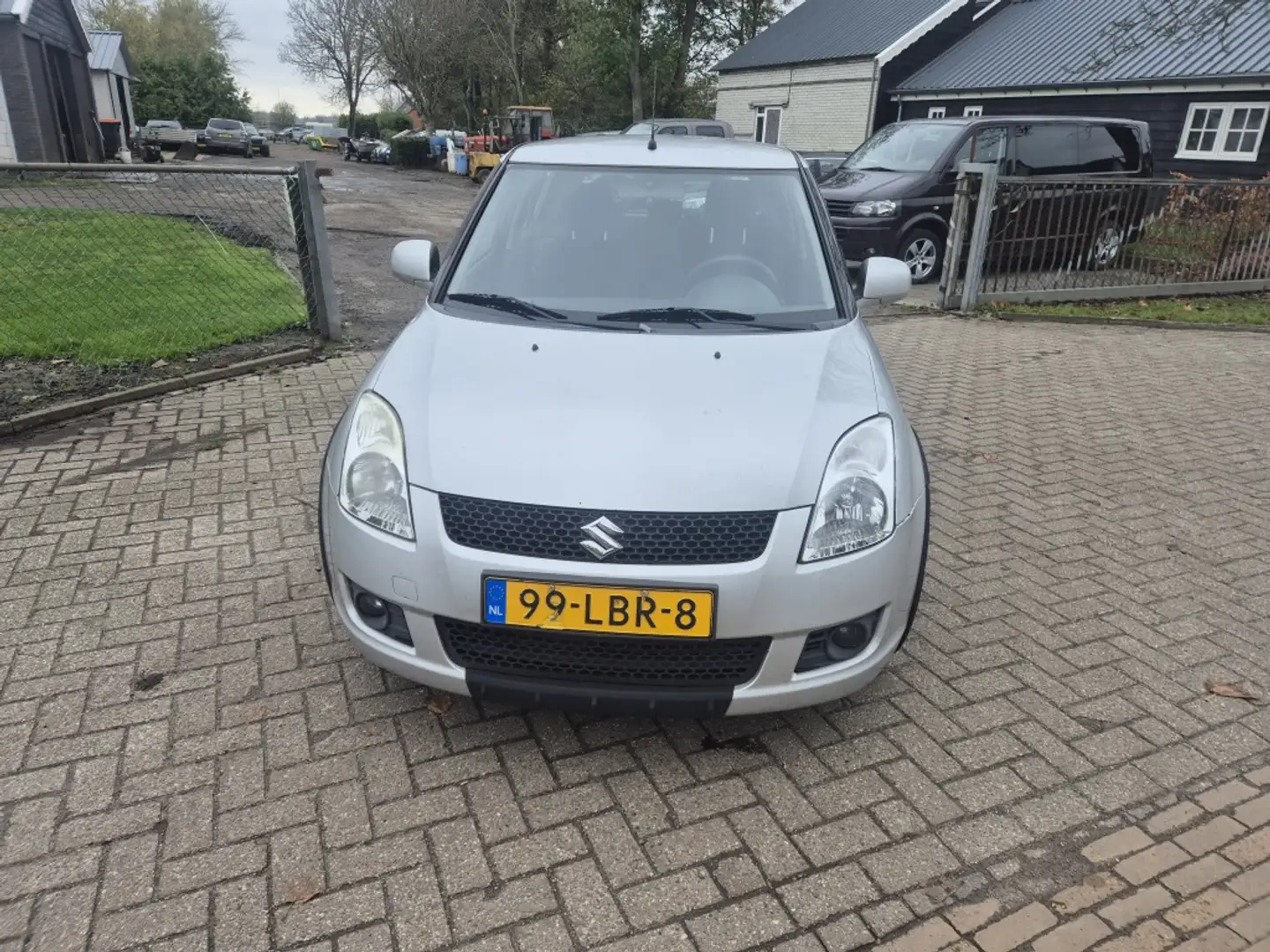 Suzuki Swift 1.3 D Exclusive inruilkoopje Gris - 2