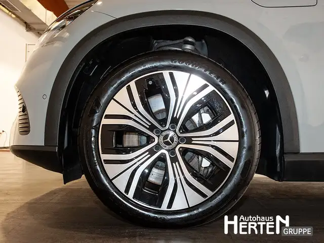 Mercedes-Benz Eqe view 5