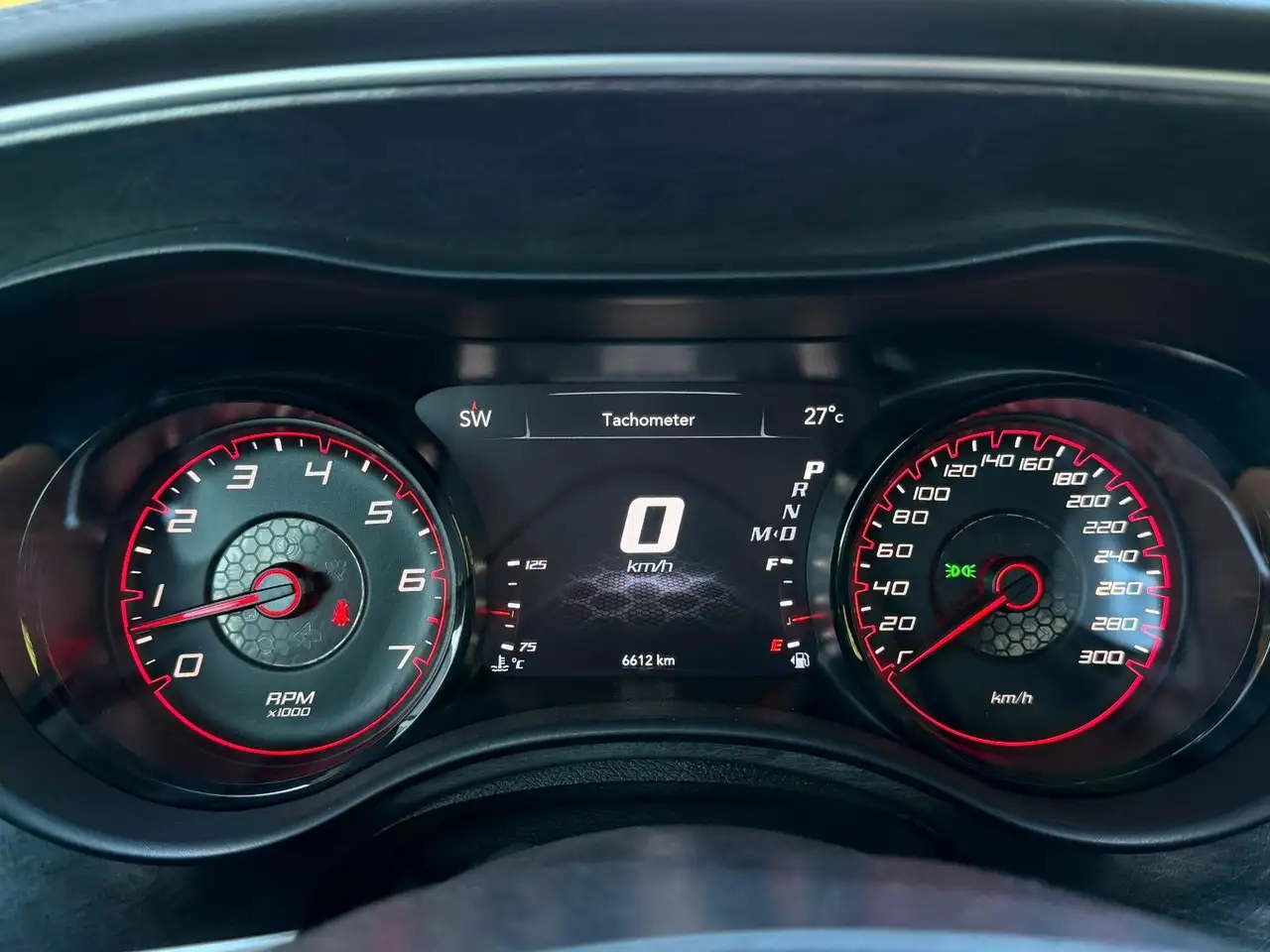 Dodge Charger 2024 — фото 14