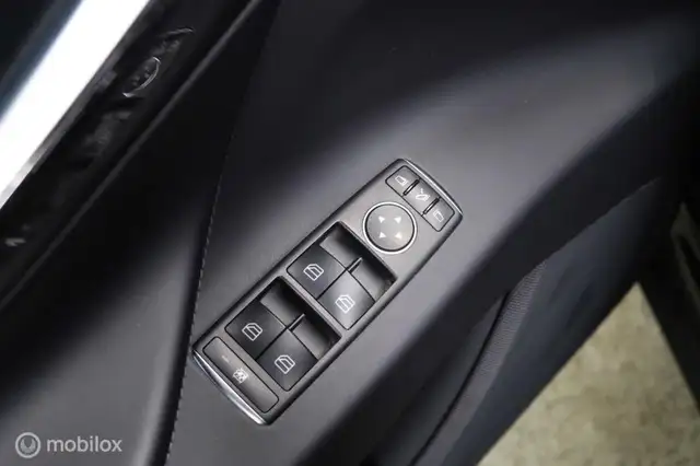 Tesla Model X view 8
