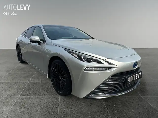 Toyota Mirai view 8