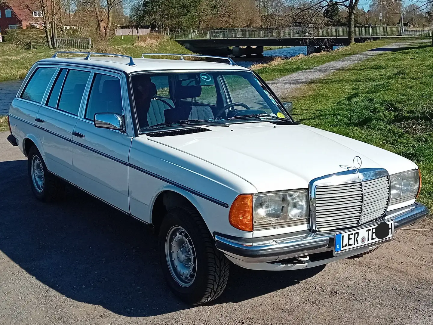 Mercedes-Benz 230 230 TE Alb - 2