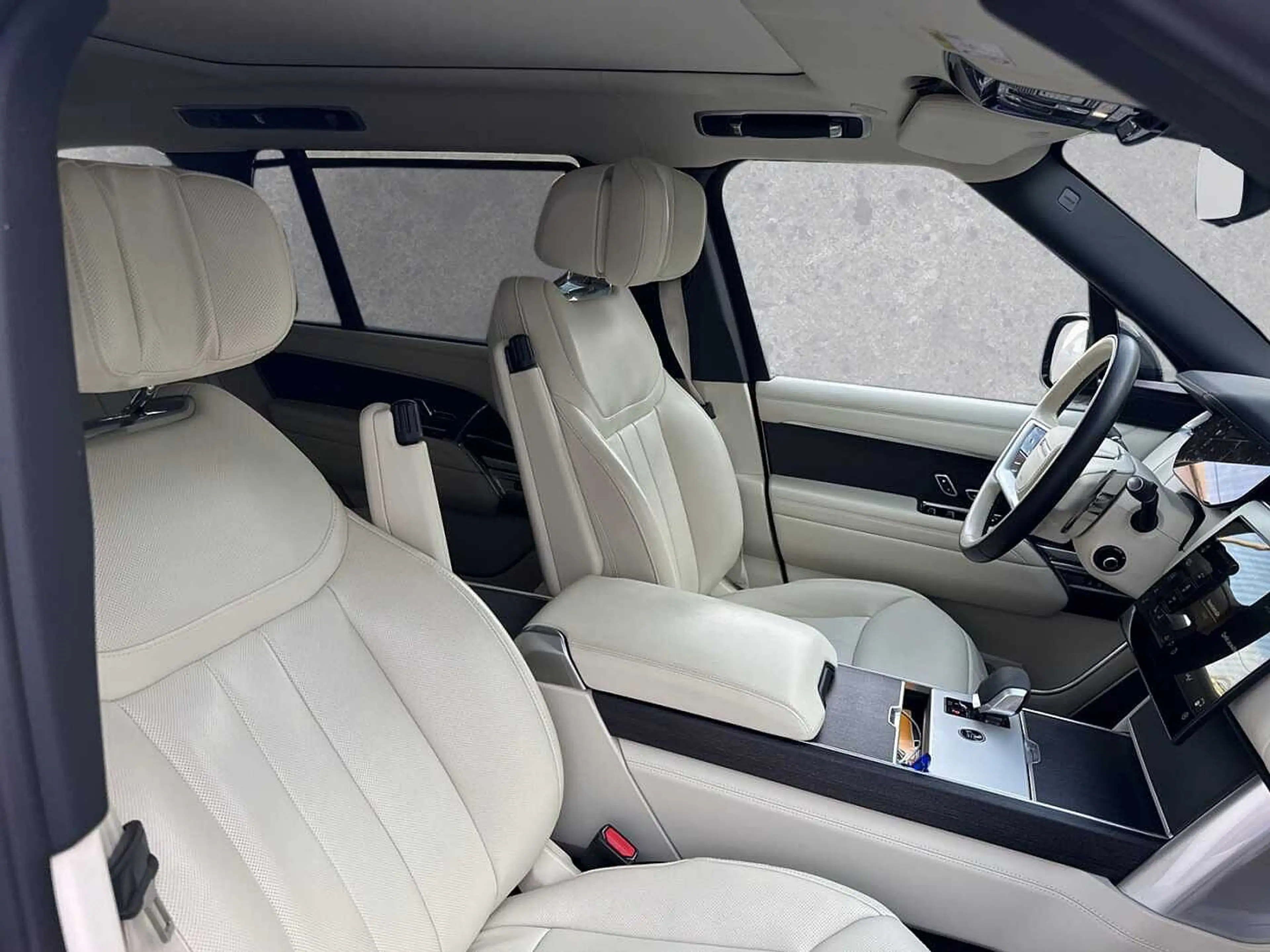 Land Rover Range Rover Diesel D350 LWB Autobiography — photo 3