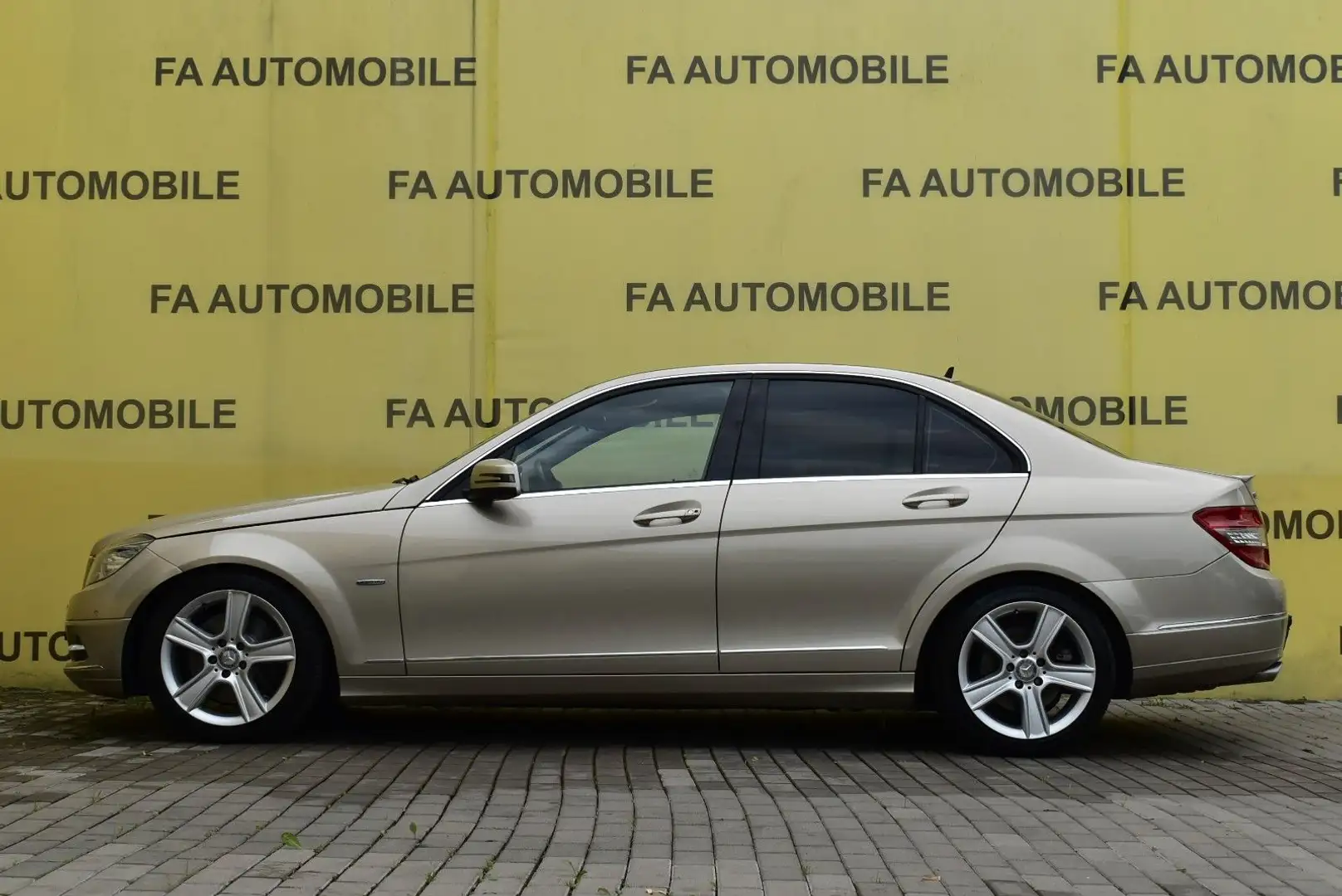 Mercedes-Benz C 350 CGI BE/XENON/LEDER/NAVI/PDC/AHK/ALU/KLIMA/ Silver - 2