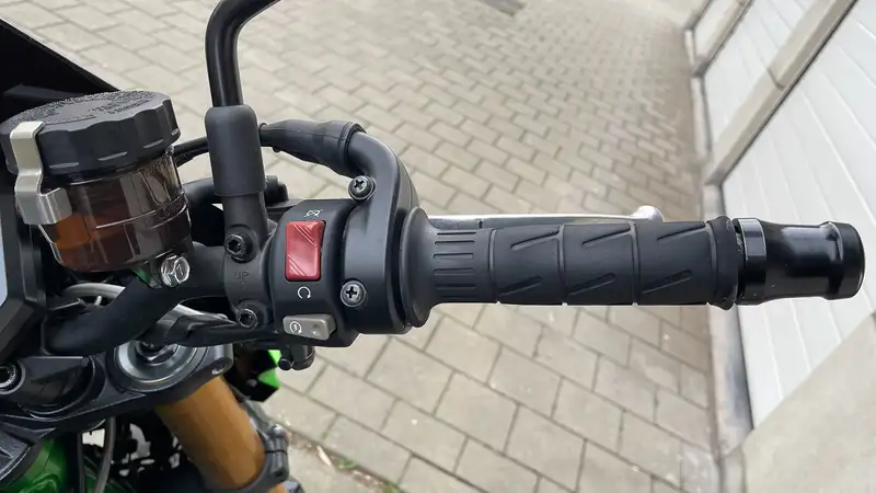 Kawasaki Z 900 - foto 8