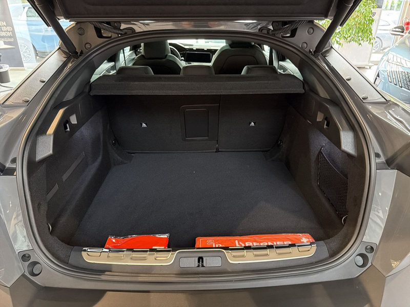 Peugeot 408 Neuer 408 GT EXCLUSIVE HYBRID 145 e-DSC6 — photo 5
