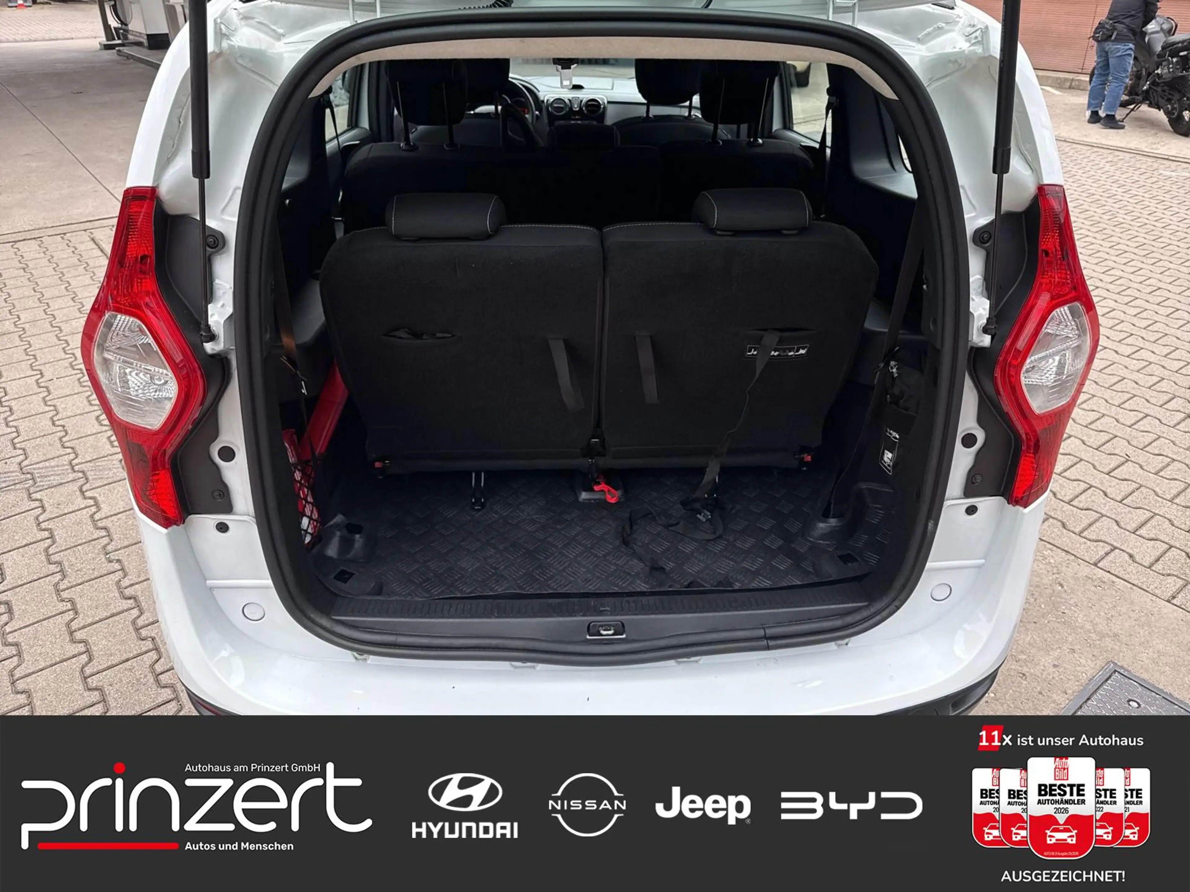 Dacia Lodgy 1.6 SCe LPG 100 "Laureate" Sitz-Paket* — photo 15