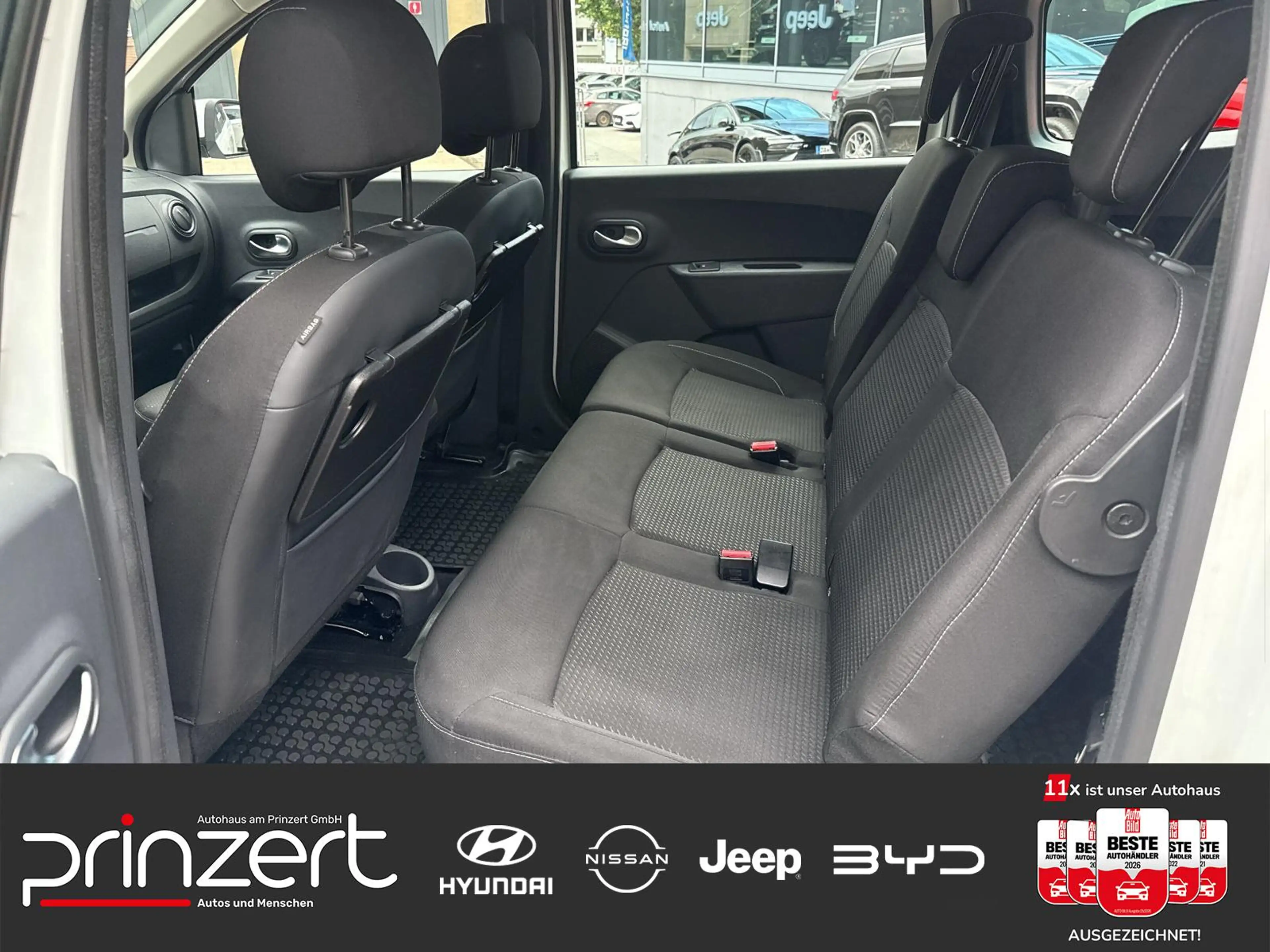 Dacia Lodgy 1.6 SCe LPG 100 "Laureate" Sitz-Paket* — photo 14