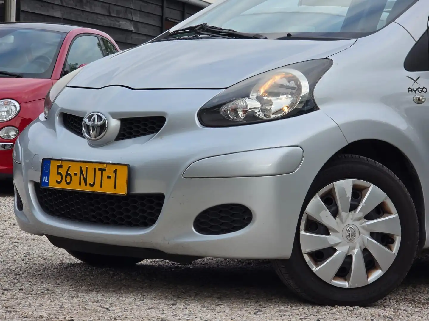 Toyota Aygo 1.0-12V Comfort 5drs./Airco/Facelift Grau - 2