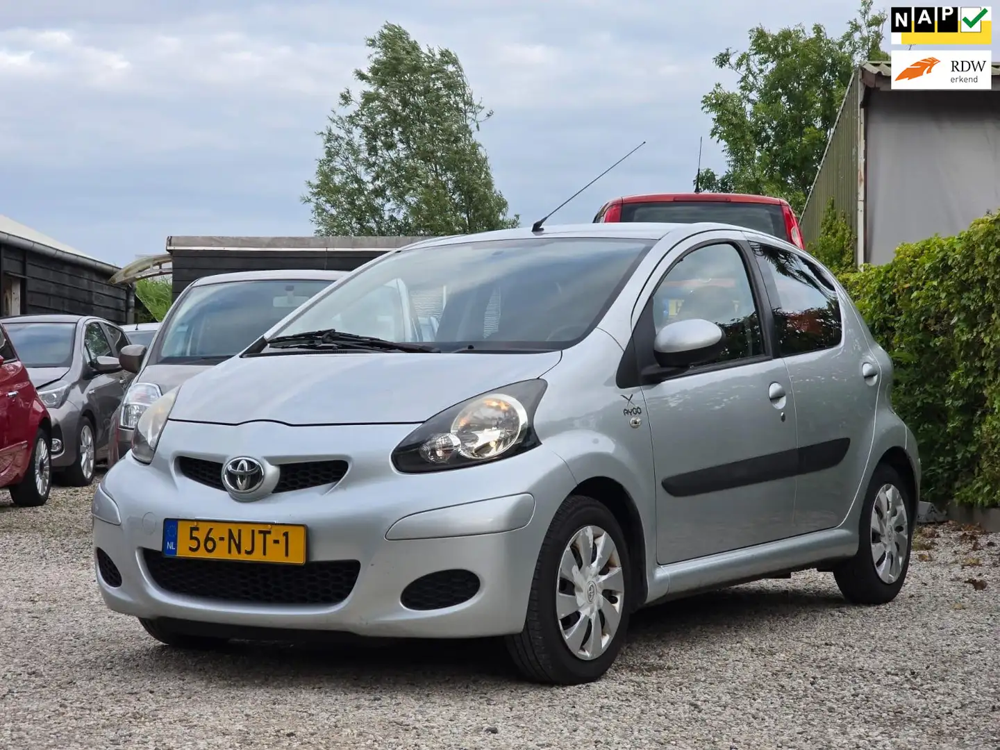 Toyota Aygo 1.0-12V Comfort 5drs./Airco/Facelift Grau - 1