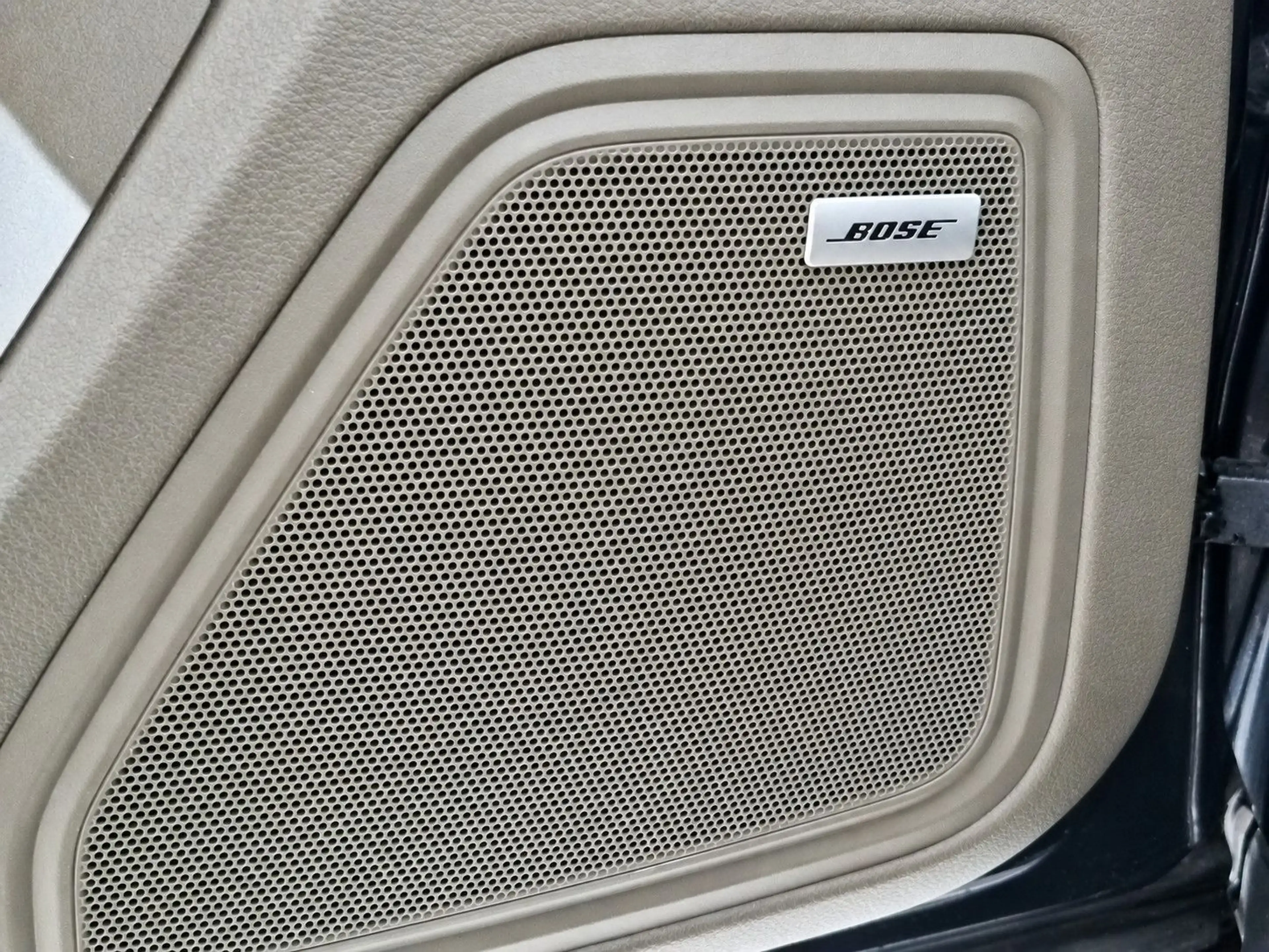 Porsche Macan S Diesel BOSE RFK PANO STNDHZG LED — photo 13