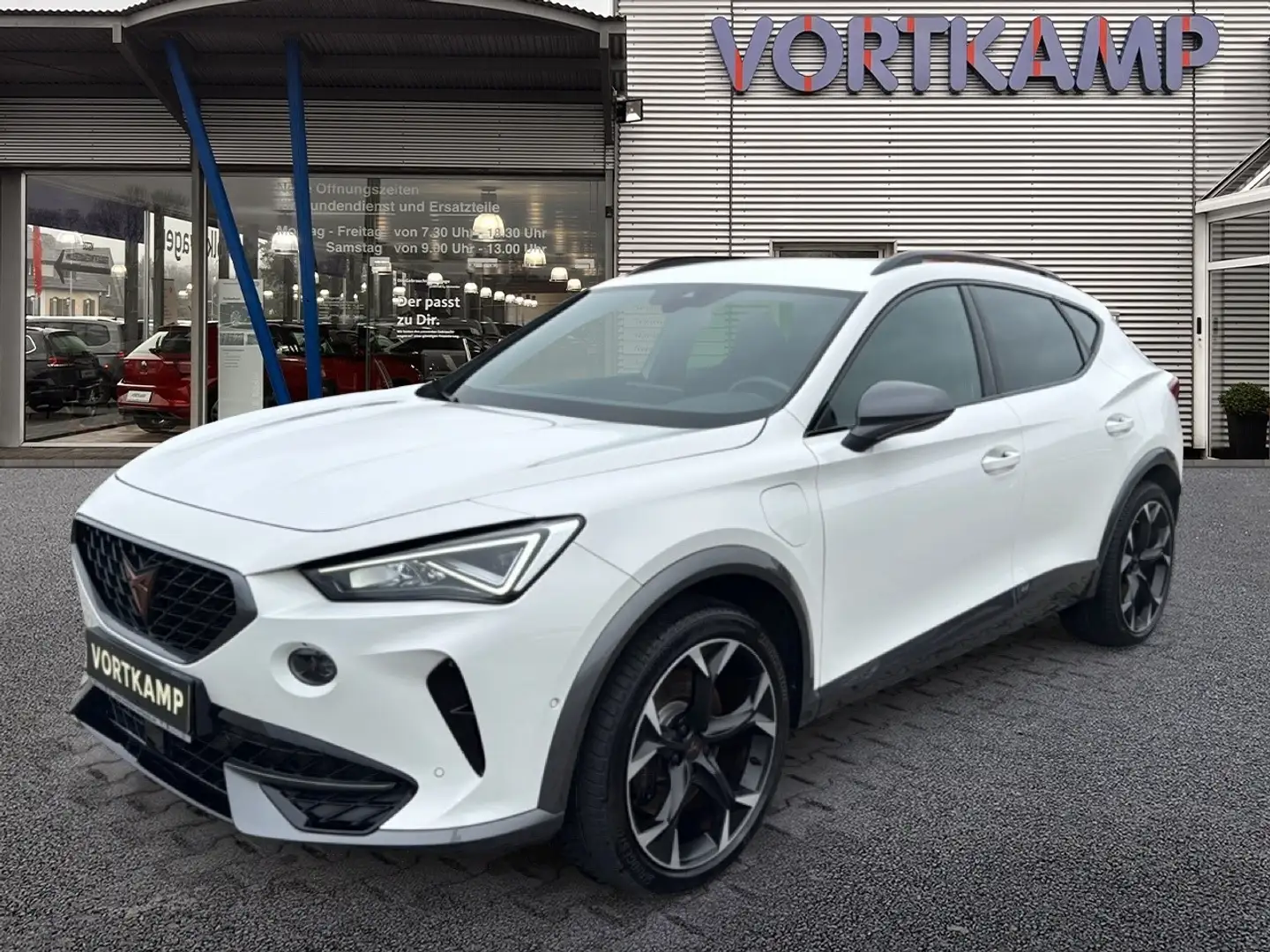 CUPRA Formentor VZ e-Hybrid AHK/Winterpaket/FullLink Weiß - 2