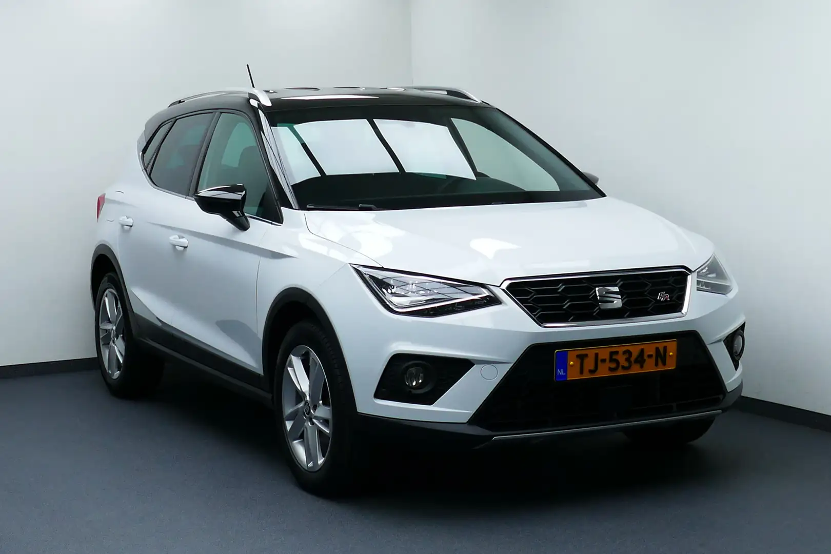 SEAT Arona 1.0 TSI FR. Bi Tone, Camera, Navi, Clima, Cruise, Blanc - 1