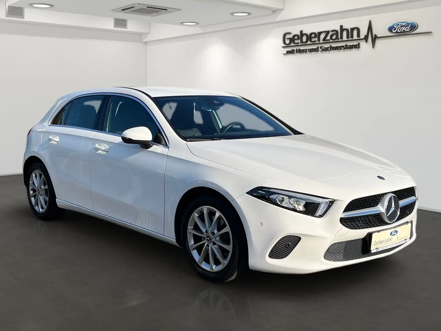 Mercedes-Benz A 200 Aut. Progressive/LED/Leder/PDC/ Weiß - 2