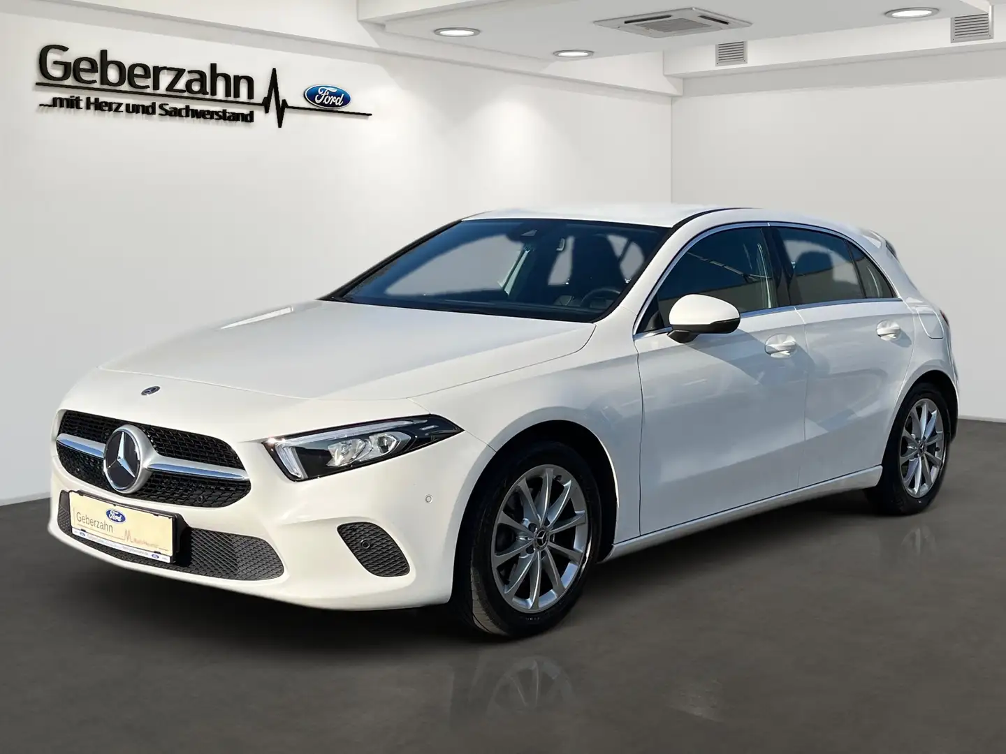 Mercedes-Benz A 200 Aut. Progressive/LED/Leder/PDC/ Weiß - 1