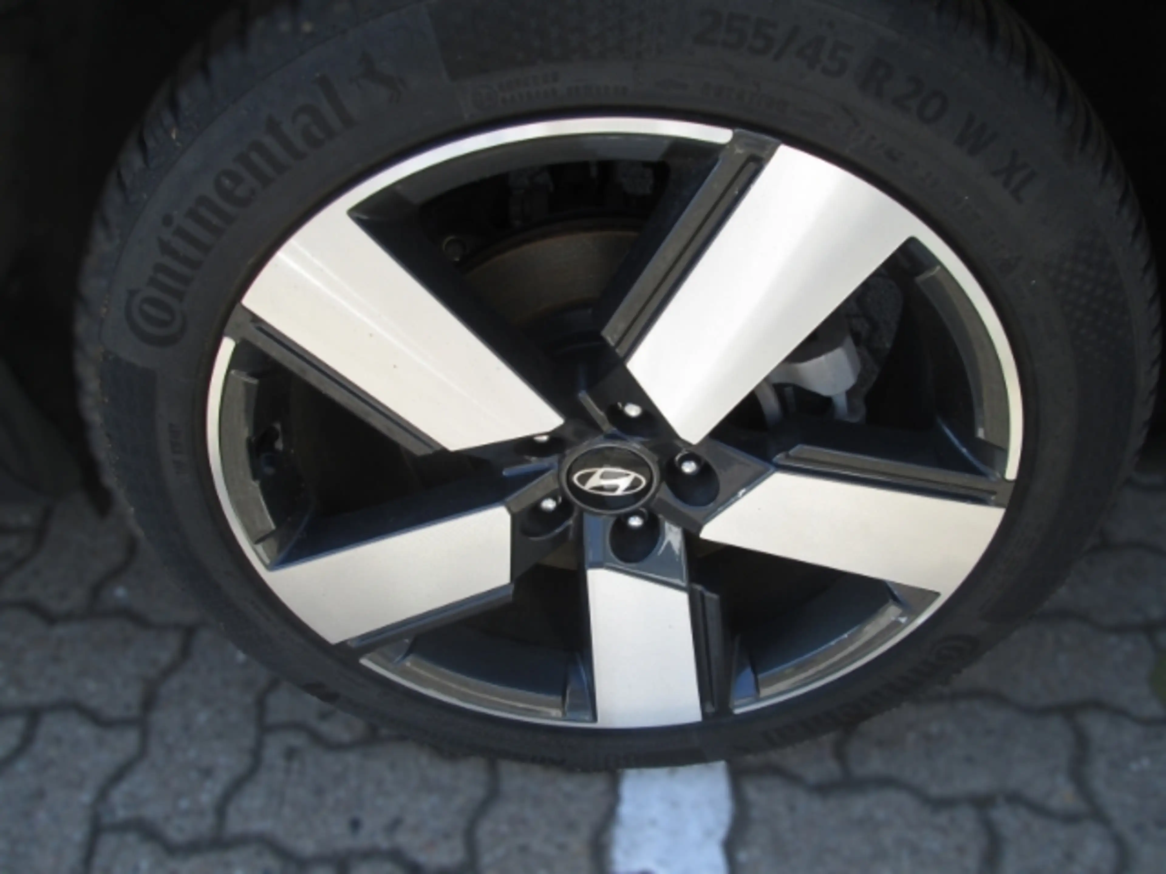 Hyundai SANTA FE PHEV 7-Sitzer 1.6 T-GDI (253 PS) 6-AT 4WD Signatur — photo 7