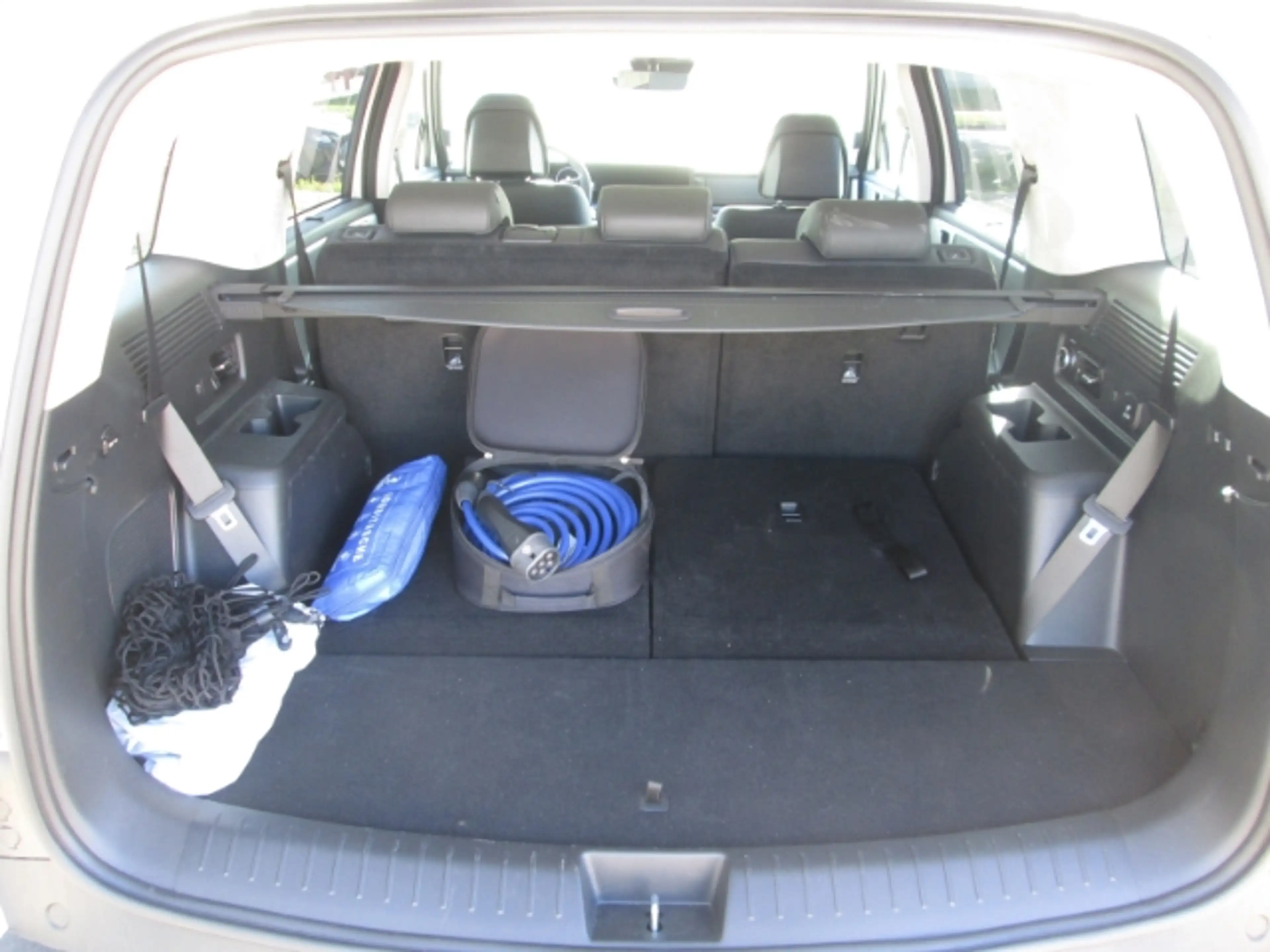 Hyundai SANTA FE PHEV 7-Sitzer 1.6 T-GDI (253 PS) 6-AT 4WD Signatur — photo 8