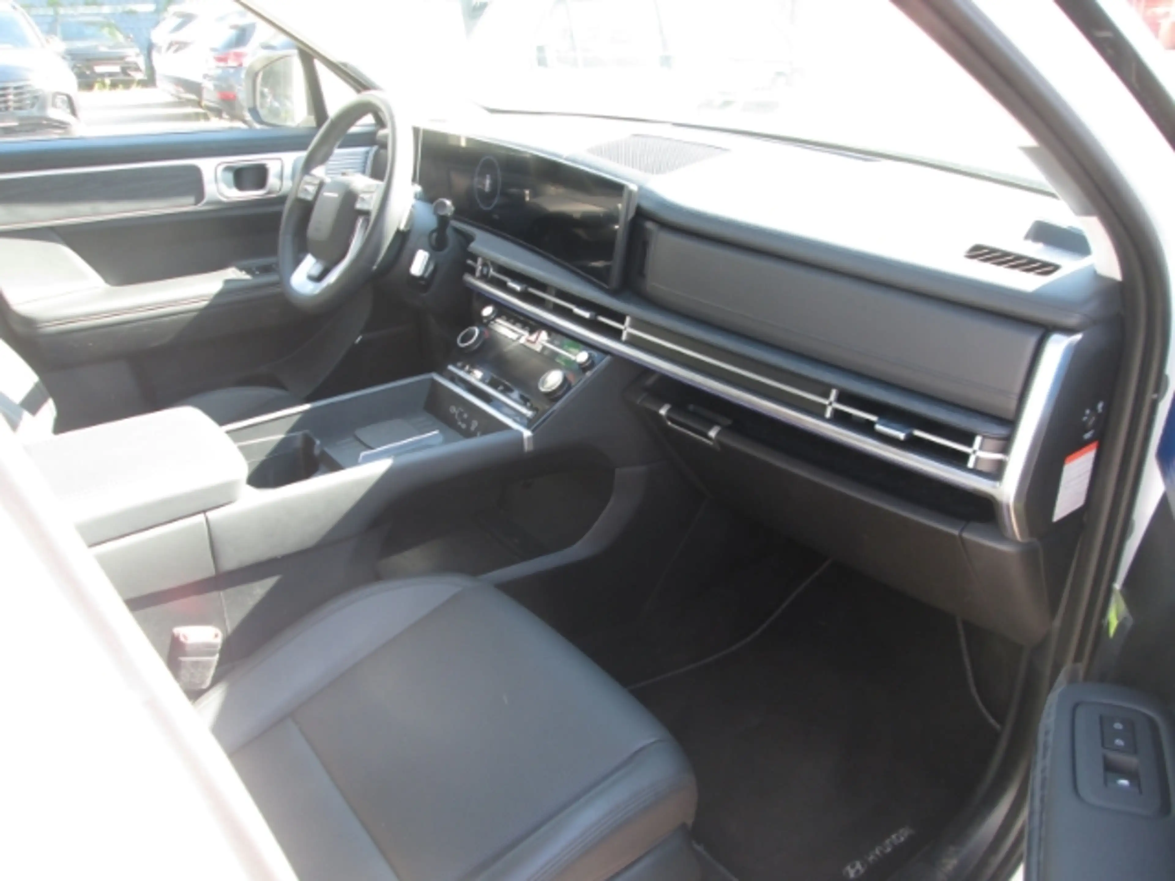 Hyundai SANTA FE PHEV 7-Sitzer 1.6 T-GDI (253 PS) 6-AT 4WD Signatur — photo 12