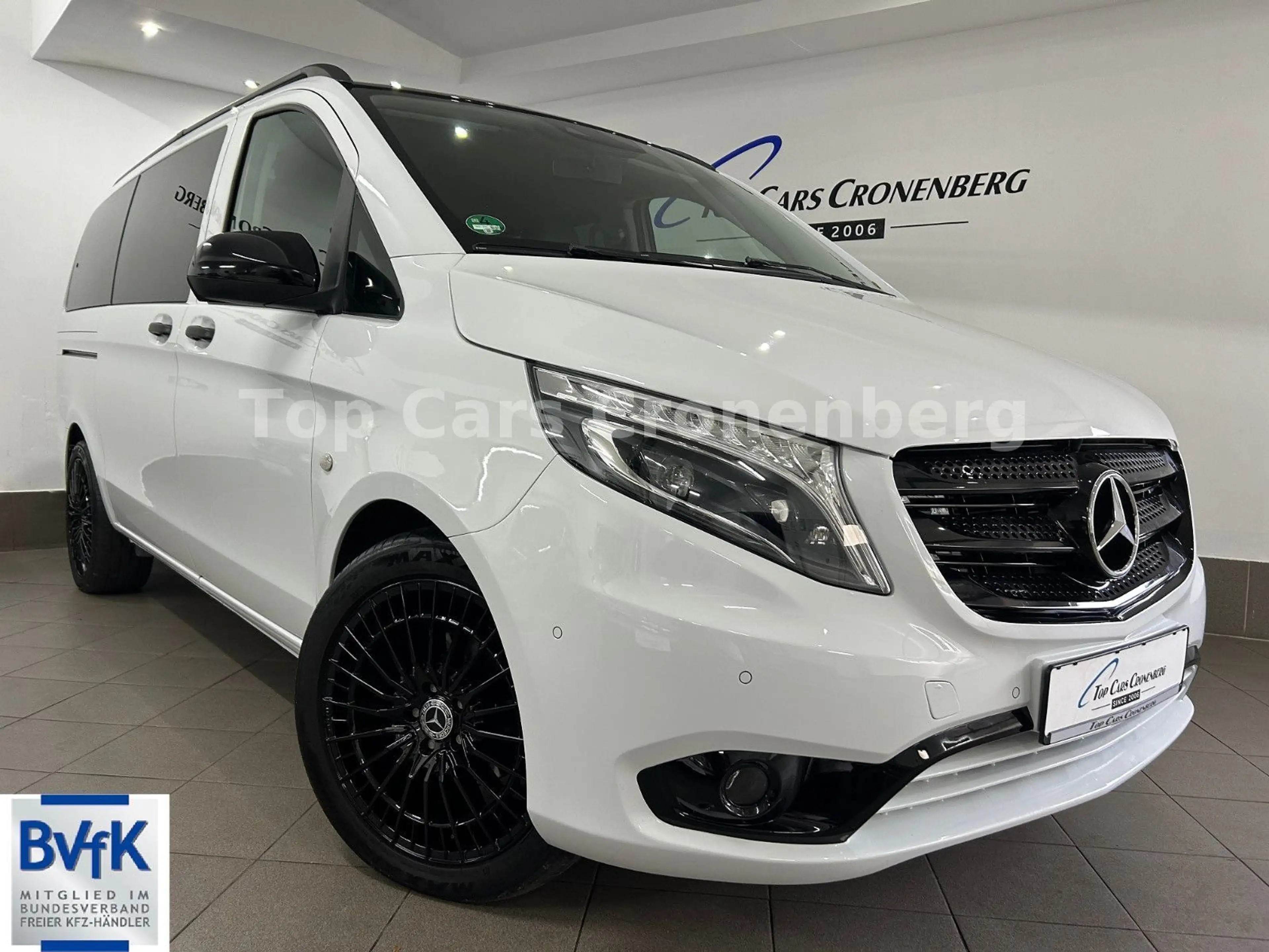 Mercedes-Benz Vito Tourer CDI*lang*Leder*8.Sitze*LED*MB S-Heft