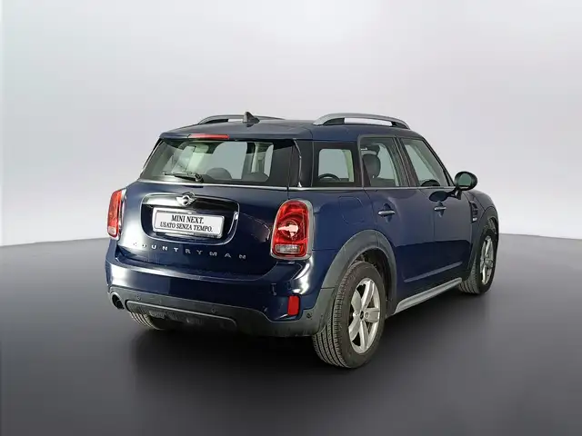 Mini Hatch view 4