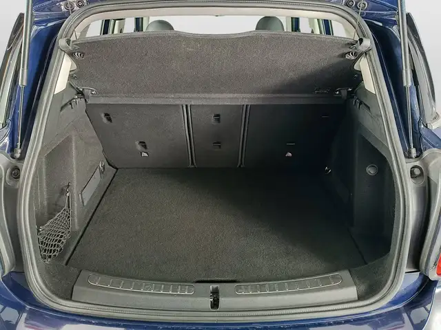 Mini Hatch view 15