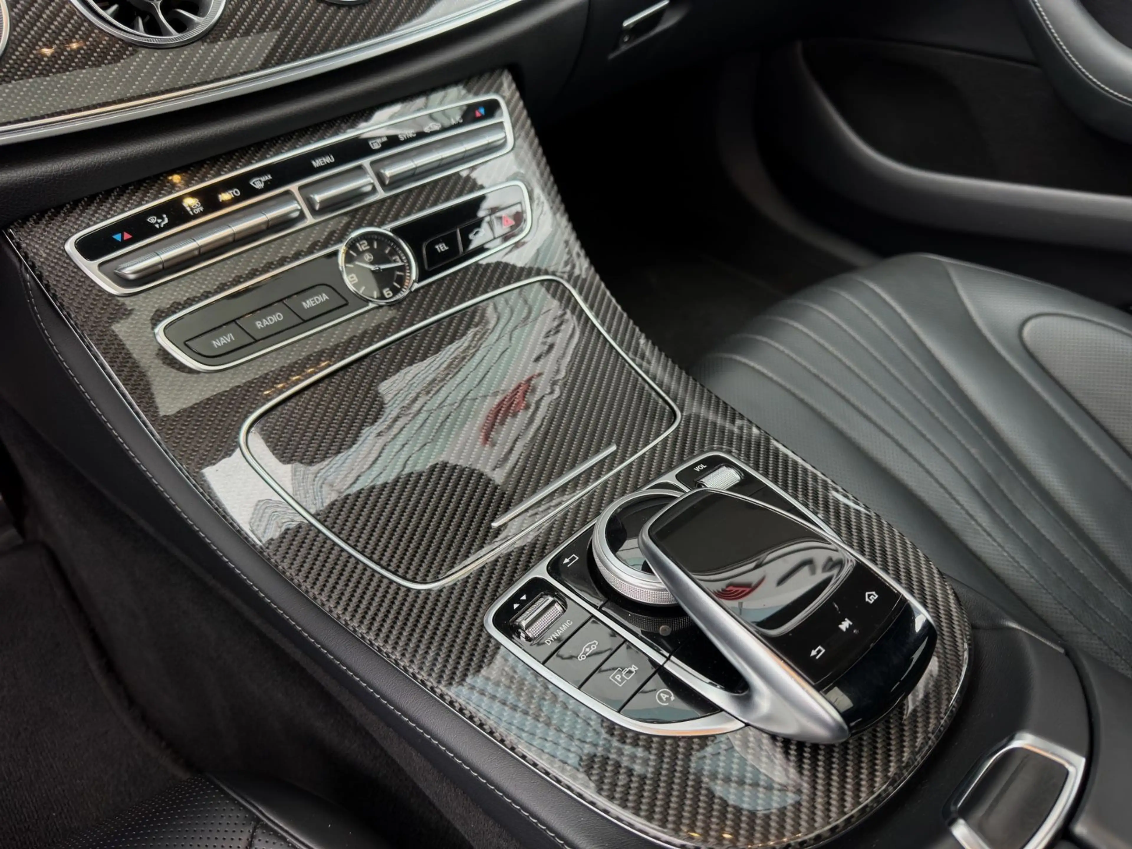 Mercedes-Benz CLS 450 CLS450 4MATIC AMG Line°DIST+°AIR°360°PANO°VENT° — photo 9