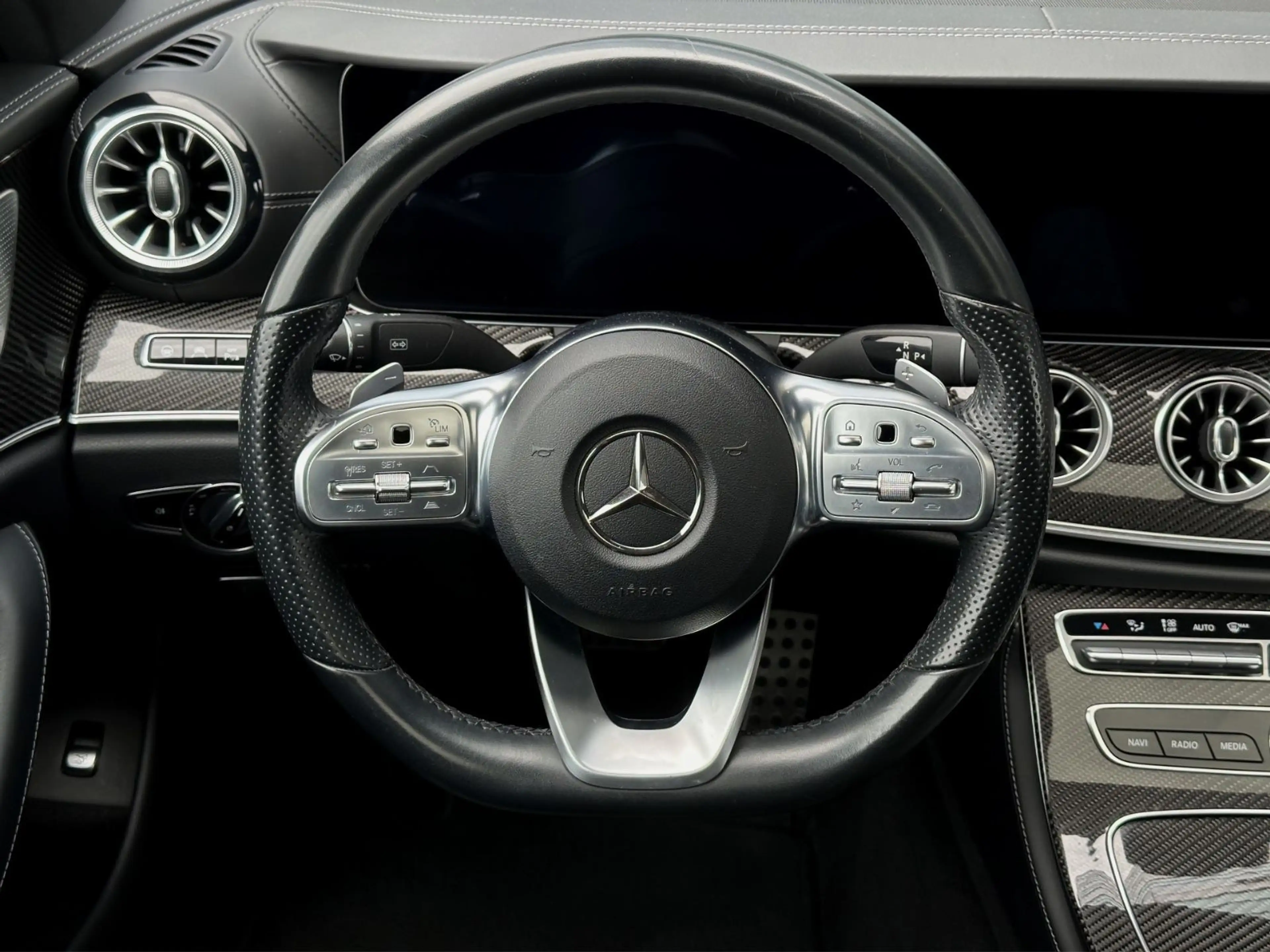 Mercedes-Benz CLS 450 CLS450 4MATIC AMG Line°DIST+°AIR°360°PANO°VENT° — photo 8