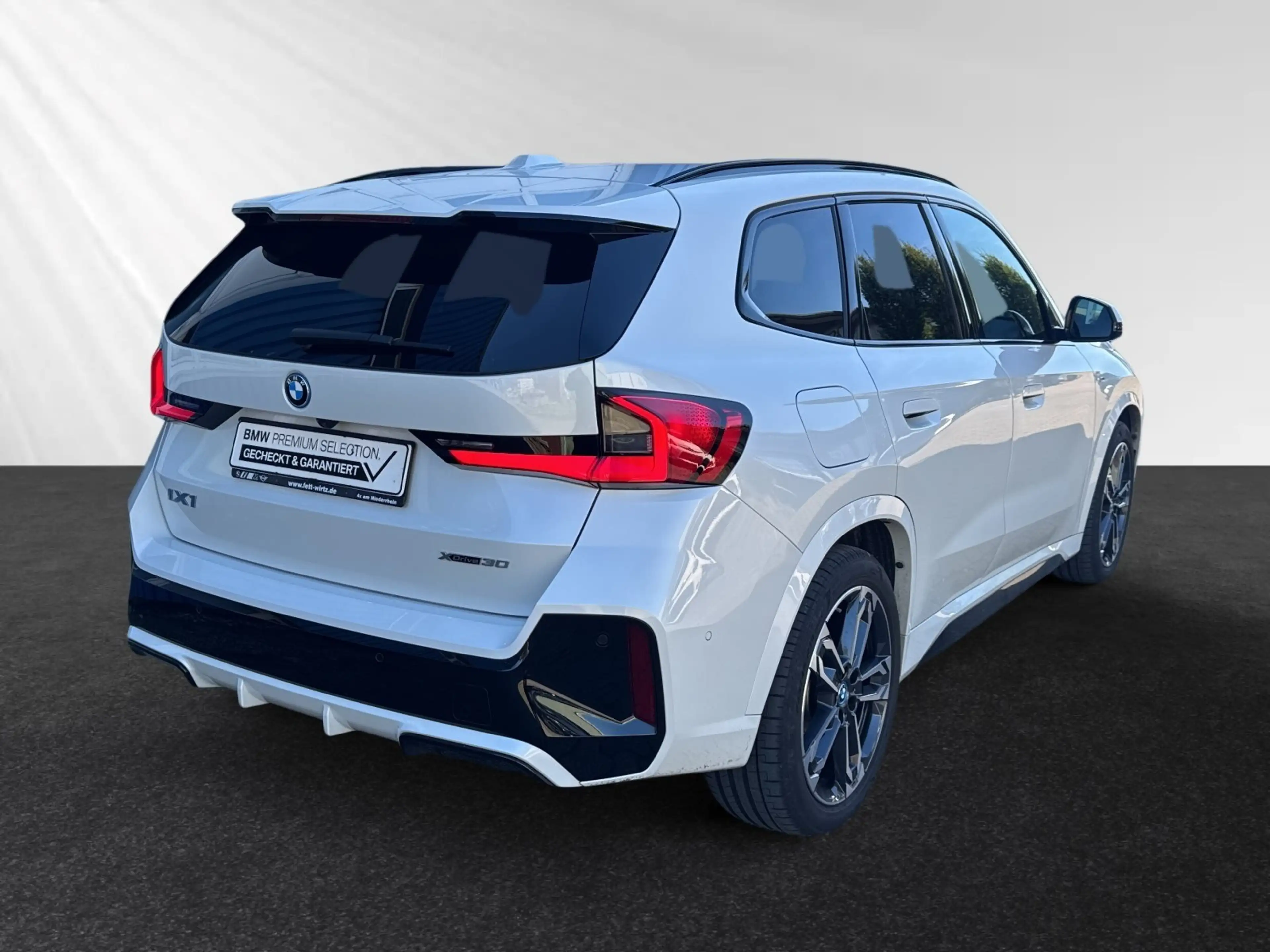 BMW iX1 xDrive30 M Sport|Harman/Kardon|DA|PA+ — photo 3