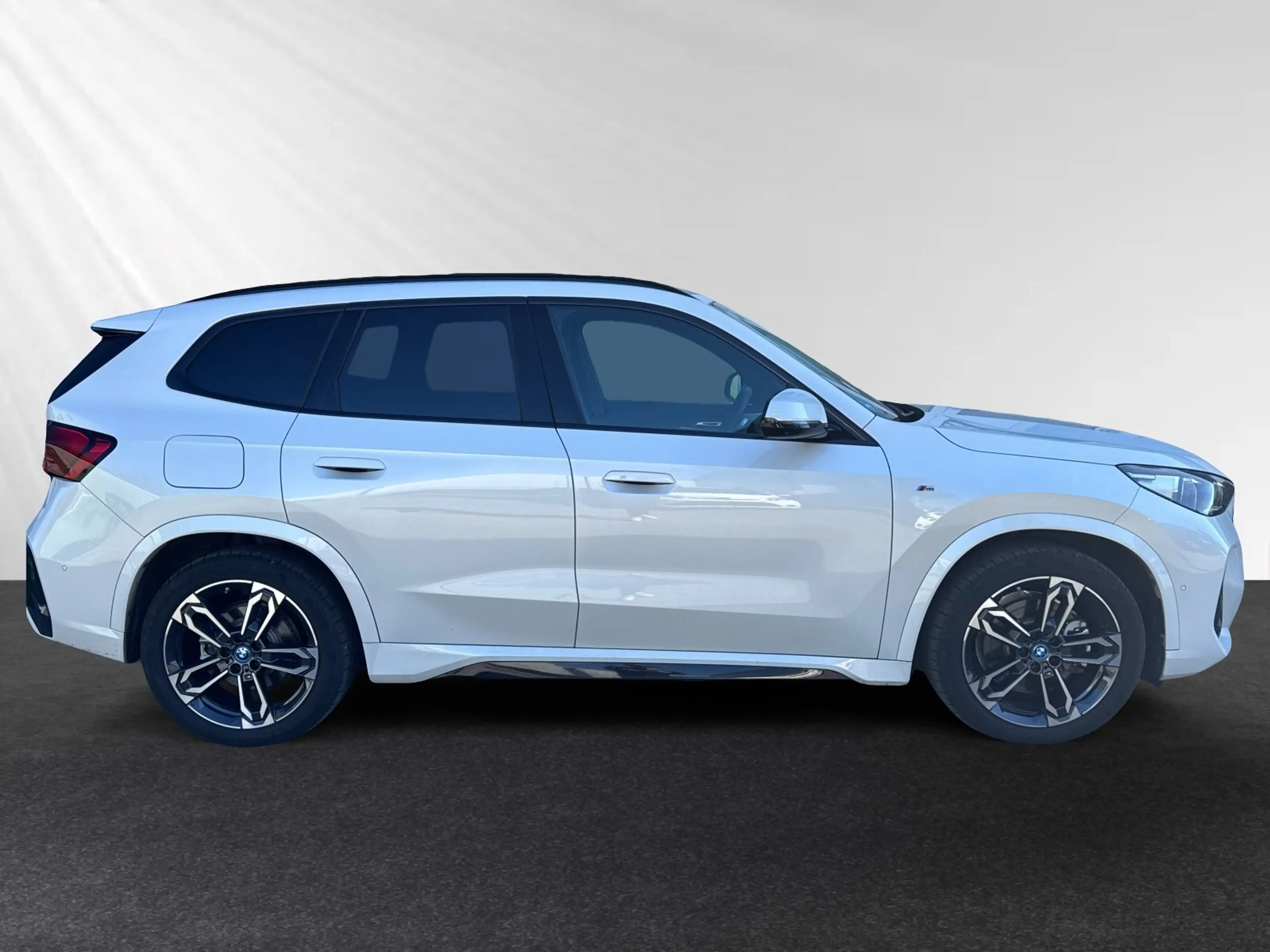 BMW iX1 xDrive30 M Sport|Harman/Kardon|DA|PA+ — photo 2