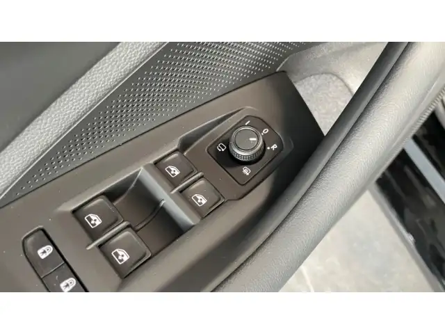 Volkswagen Passat view 12