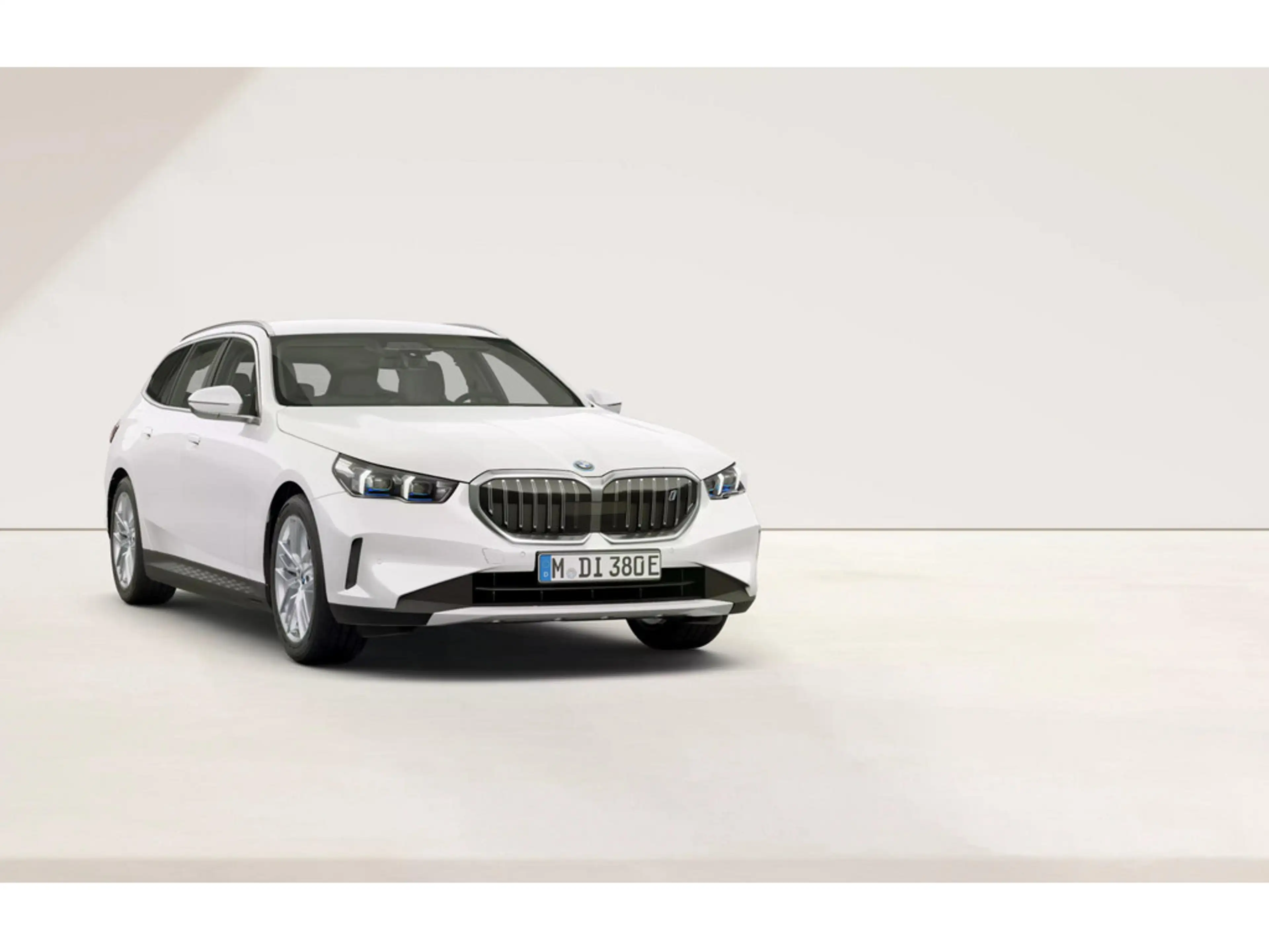 BMW i5 eDrive40 Touring *Bestellaktion* — photo 3