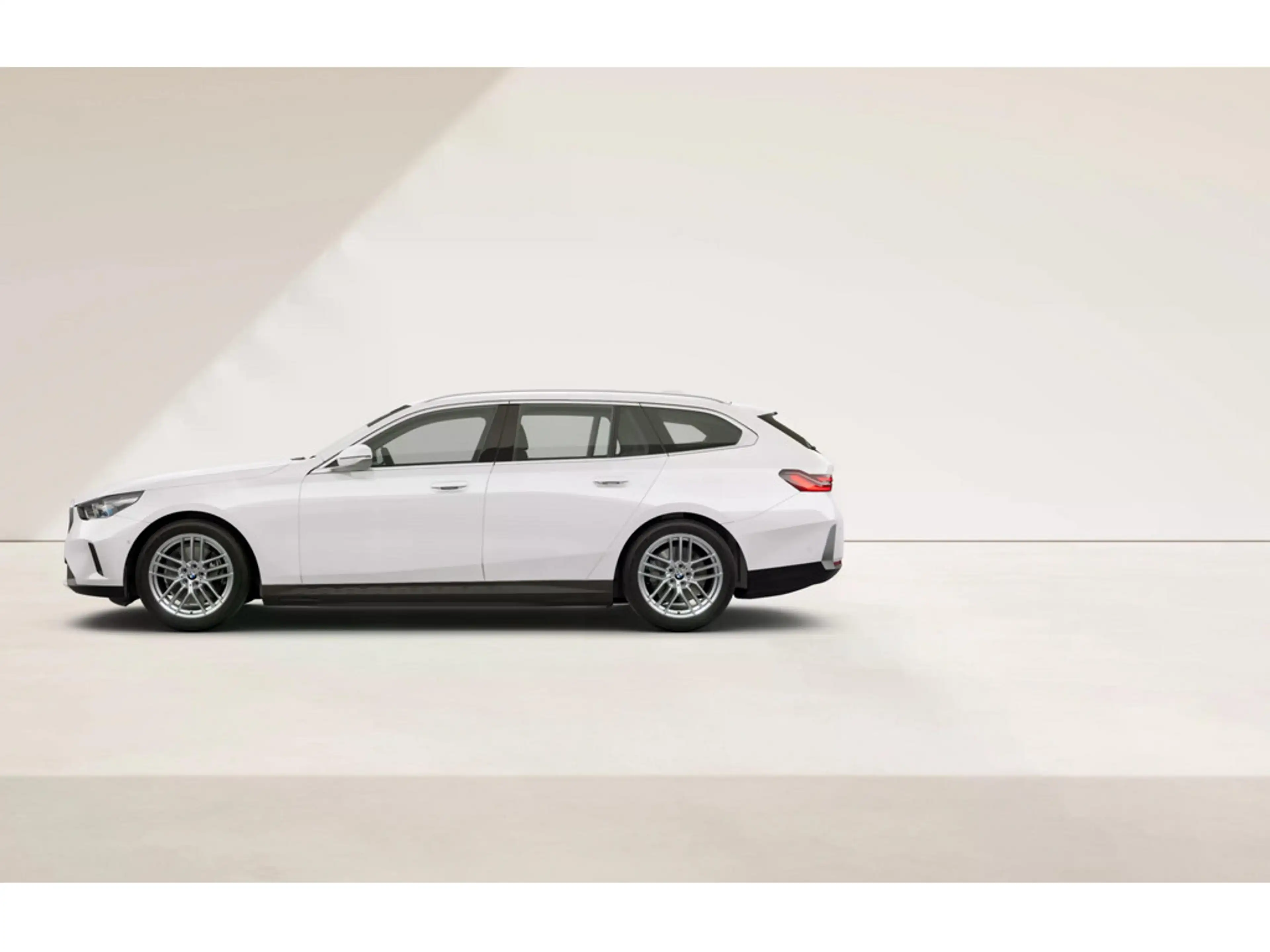 BMW i5 eDrive40 Touring *Bestellaktion* — photo 8