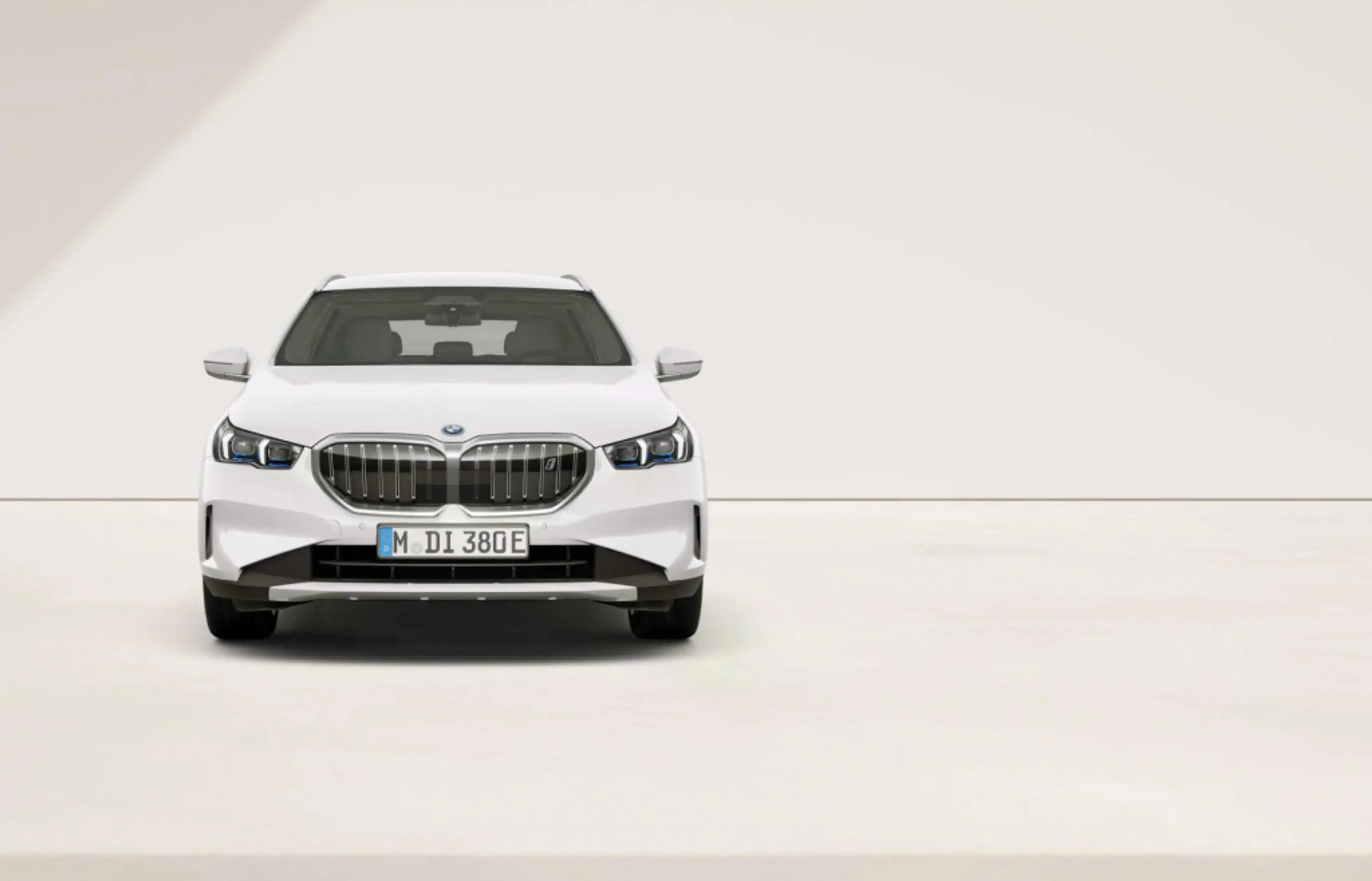 BMW i5 eDrive40 Touring *Bestellaktion* — photo 2
