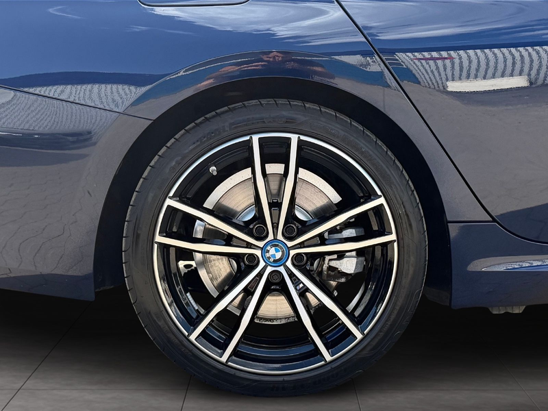 BMW 330 e xDrive M Sport *H&K*AHK*19"*LEDER*ACC — photo 7