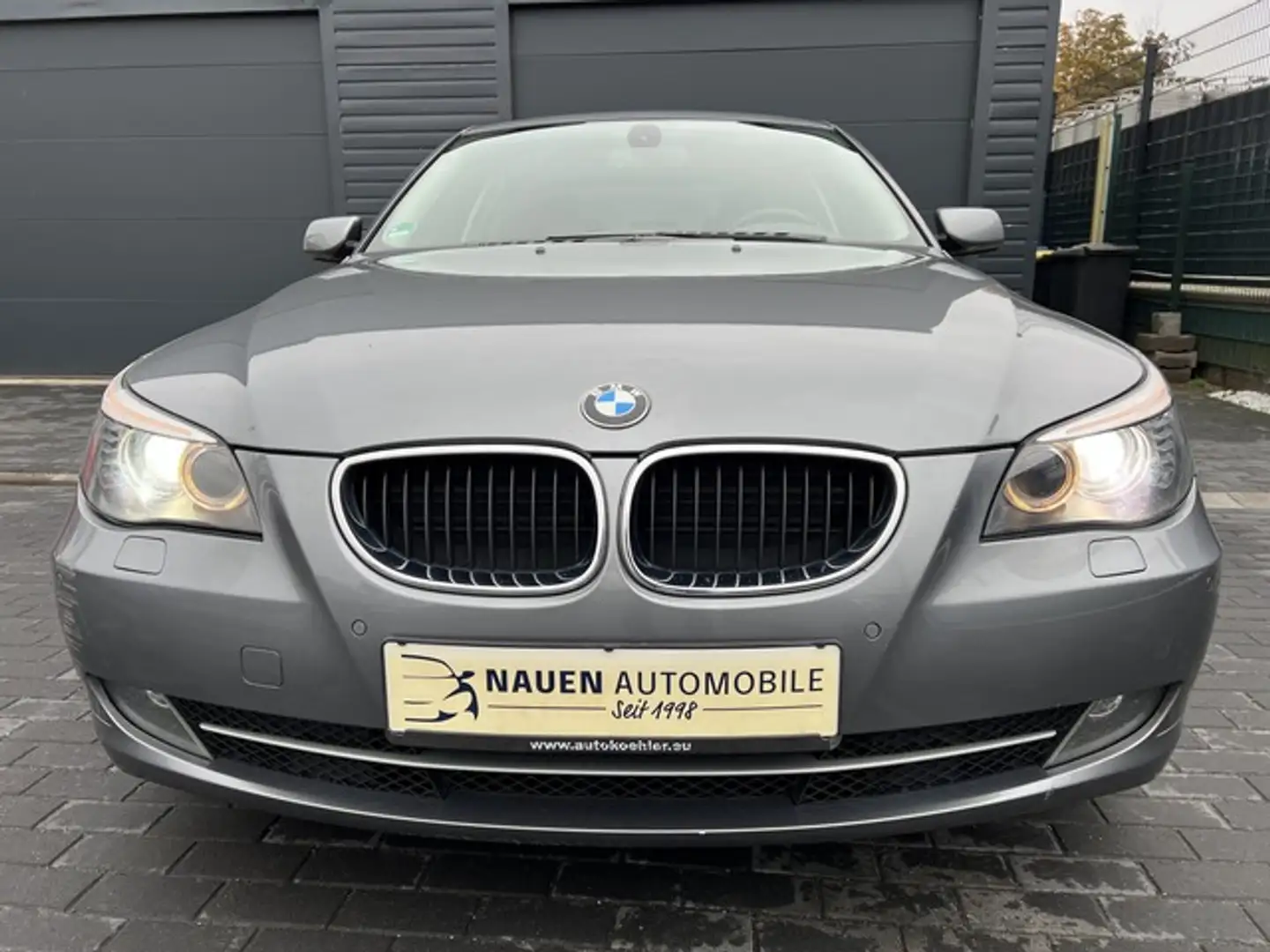 BMW 520 d Limousine Automatik+Klima+PDC+Alus+ Grau - 2
