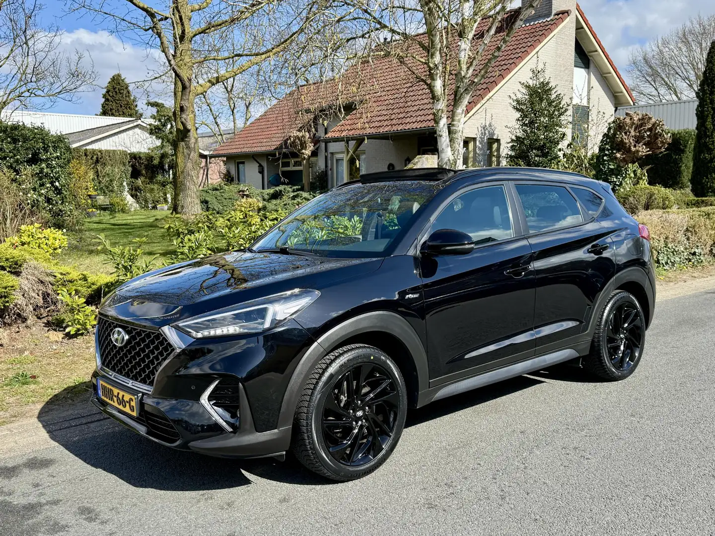 Hyundai TUCSON 1.6 T-GDI 4WD 177PK N-Line Pano•Trekhaak Fekete - 1