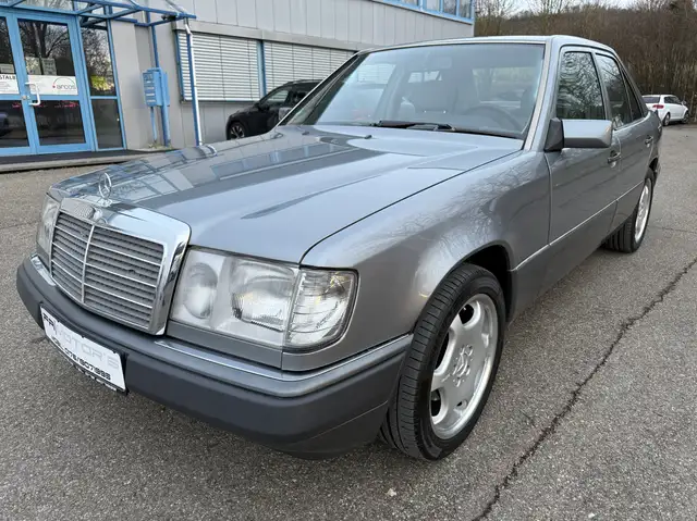 Mercedes-Benz 300 Mercedes-Benz 300E Automatik *Klima*H-Zul.* HU NEU