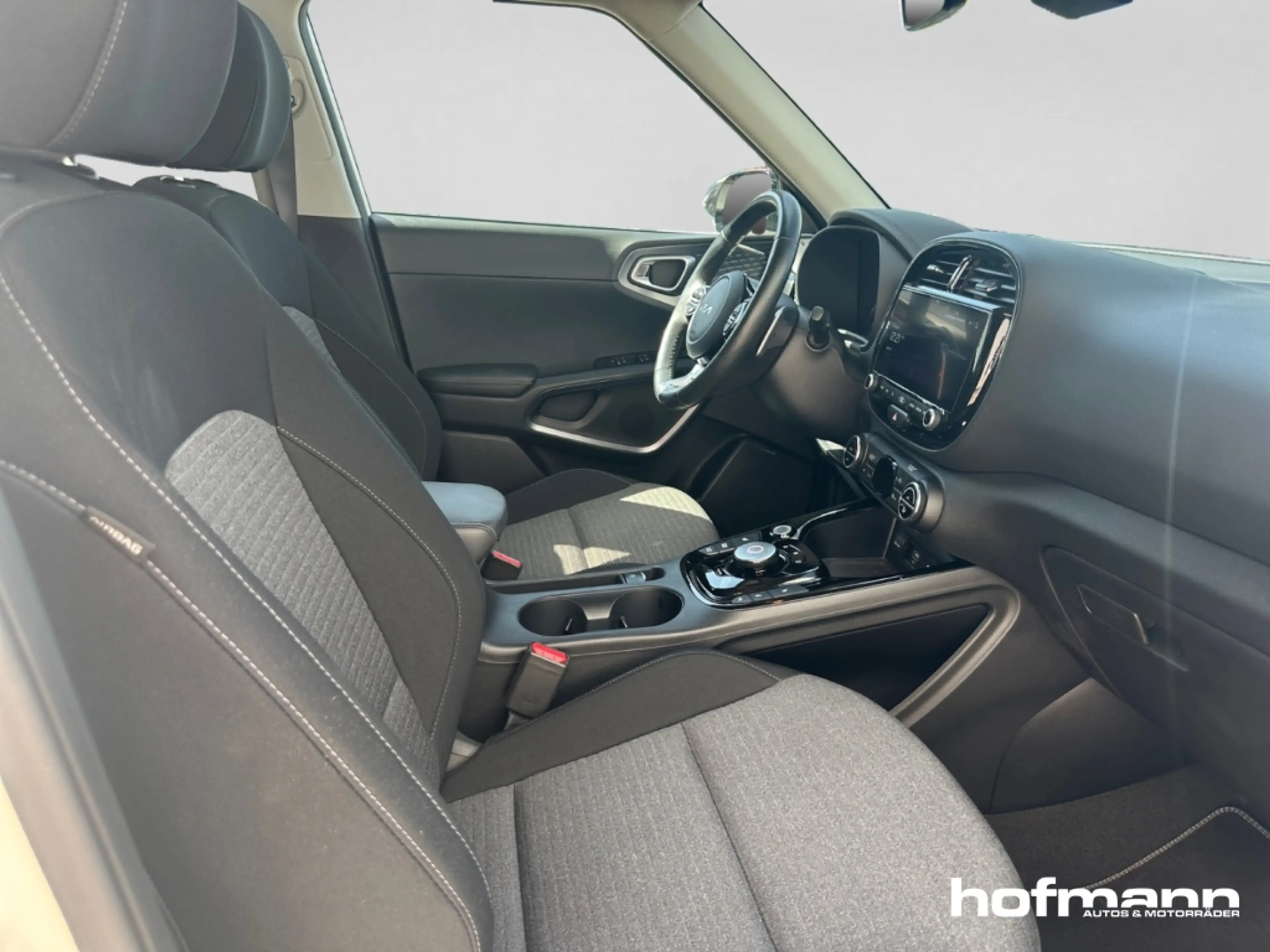 Kia Soul e- Inspiration 64 kw/h HUD Navi Digi Cockpit Sound — photo 15